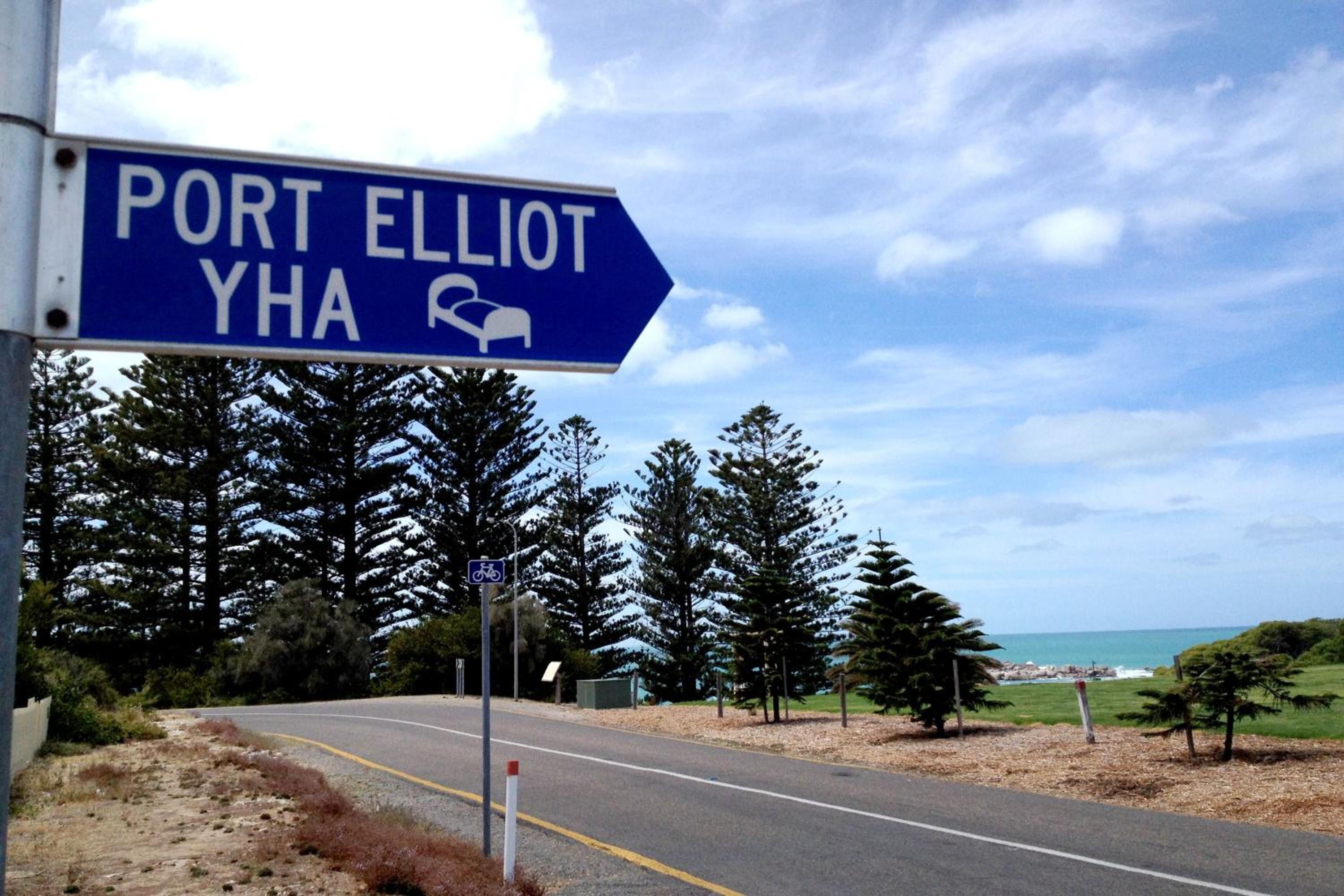 YHA Port Elliot Beach House