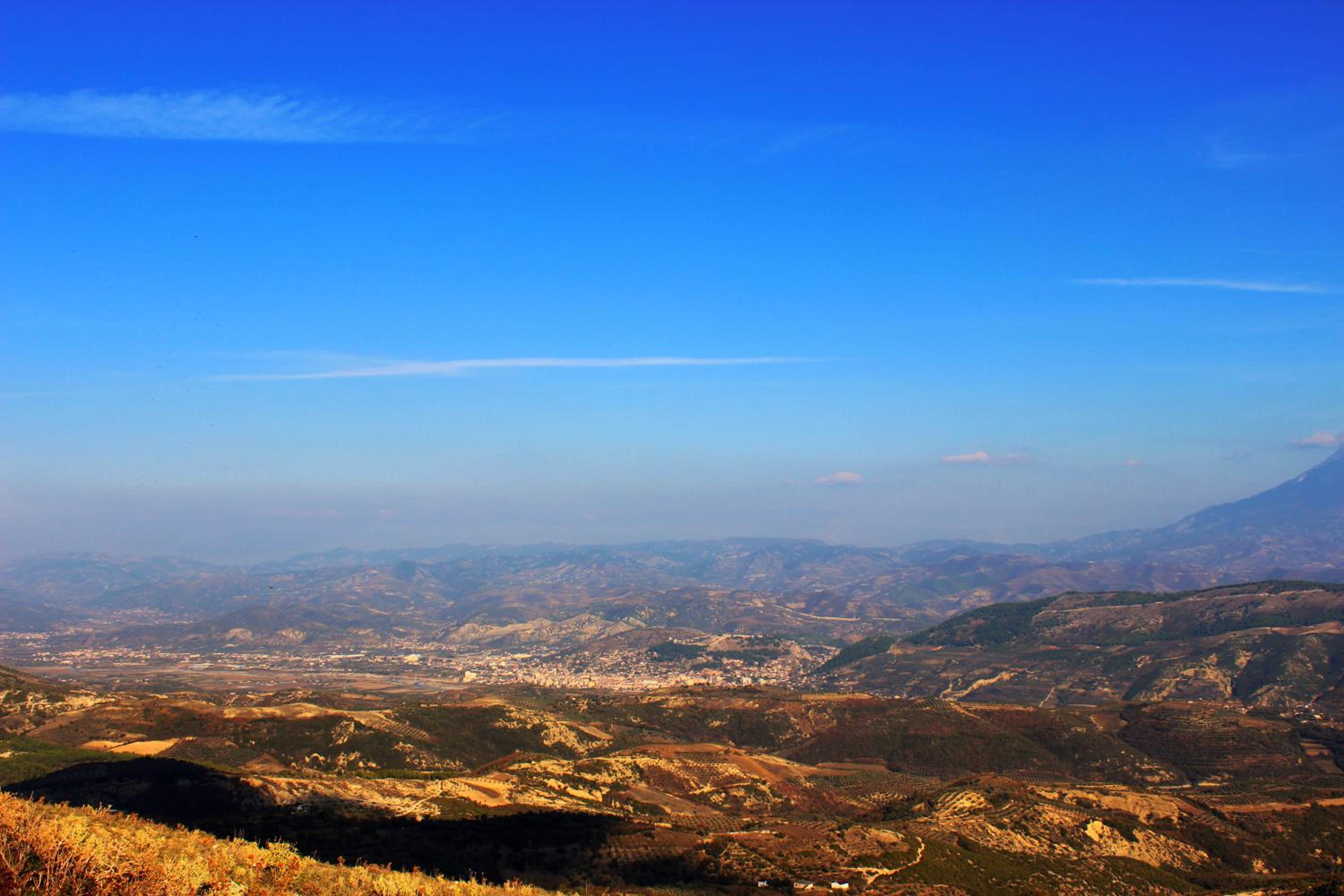 Quiet Villa Near Berat - Scenic Balcony & Garden