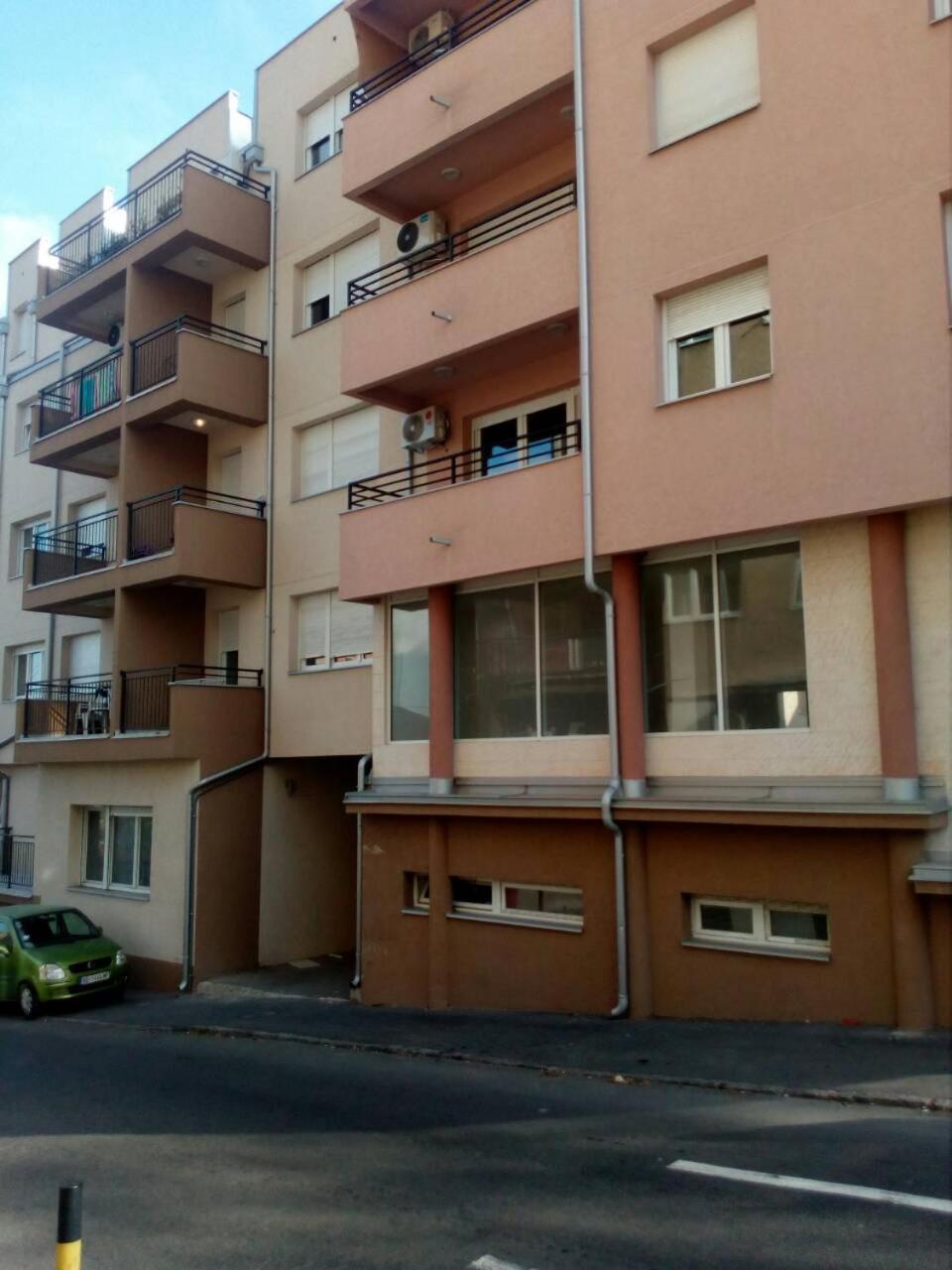 Photo 44