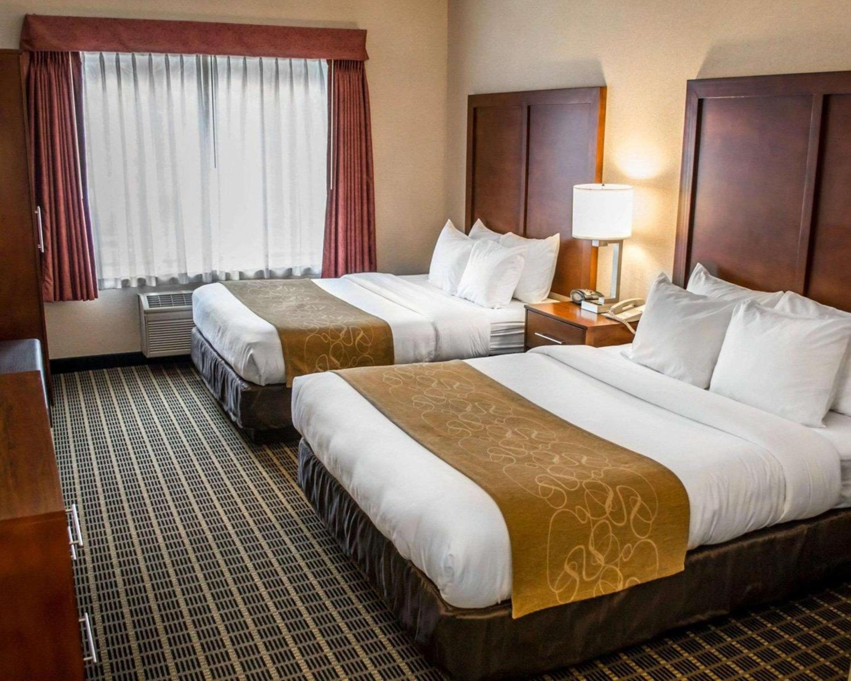 Portland Vacations - Comfort Suites Portland Southwest - Property Image 9