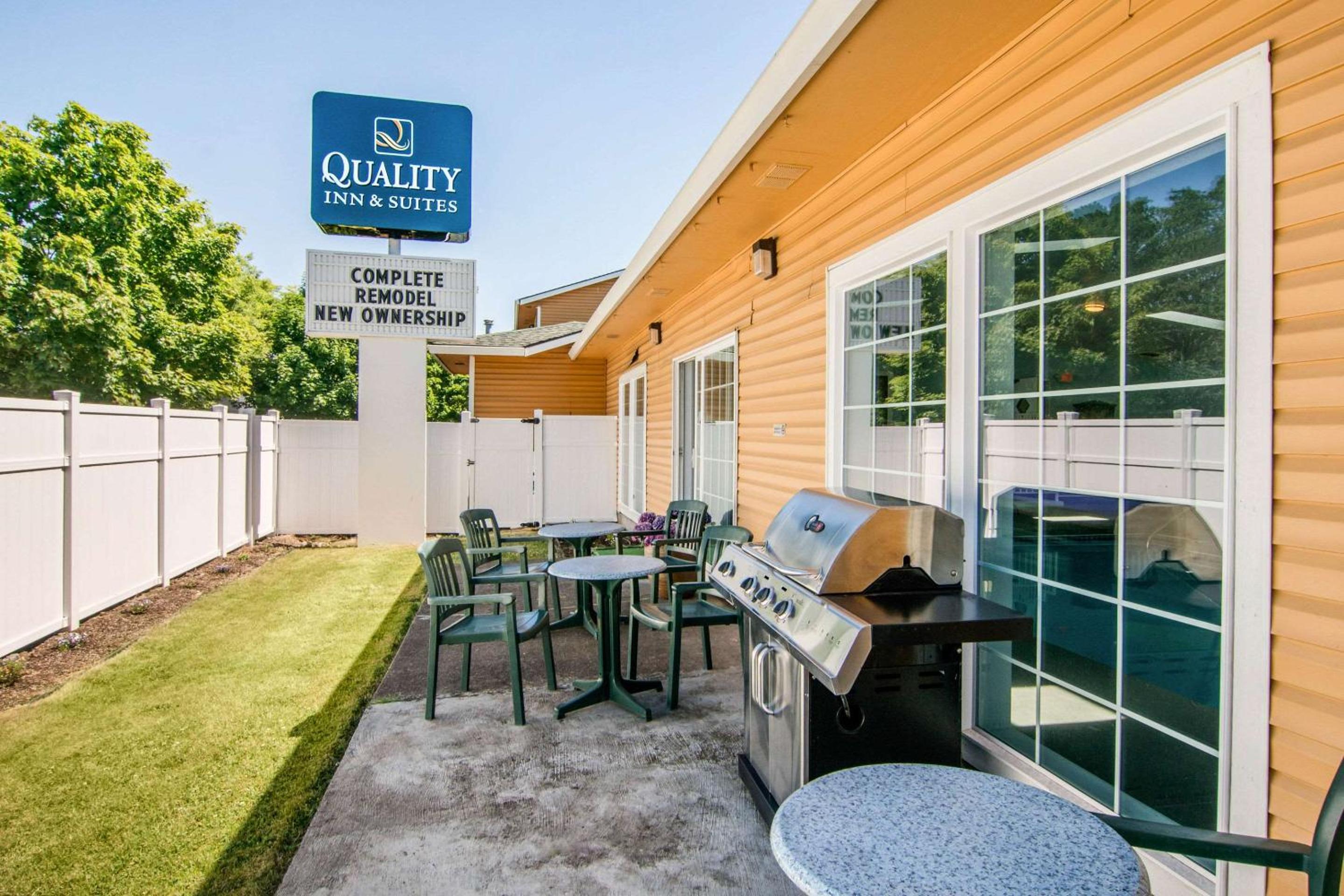 Albany Vacations - Quality Inn  Suites Albany Corvallis - Property Image 3