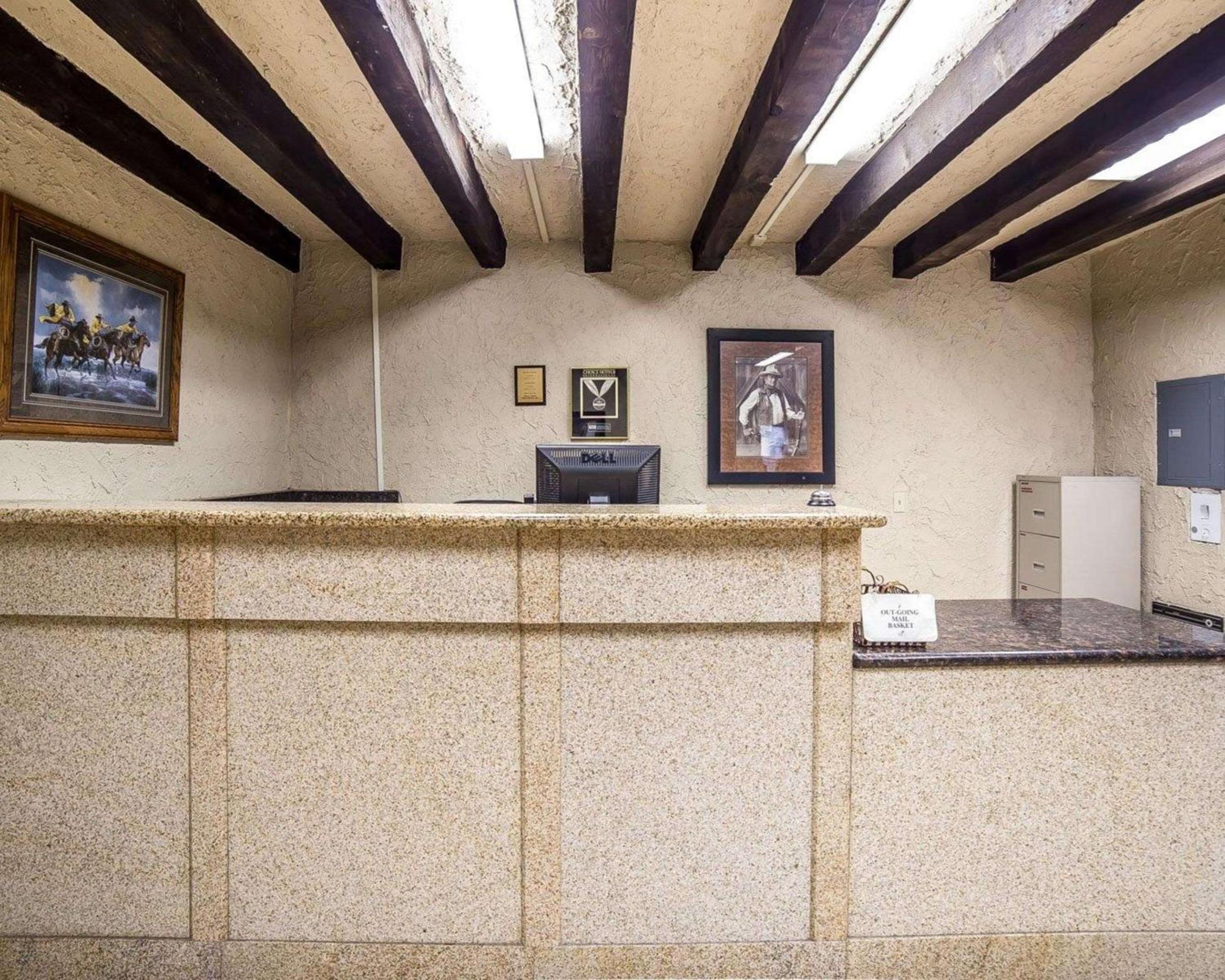 Baker City Vacations - Rodeway Inn - Property Image 28