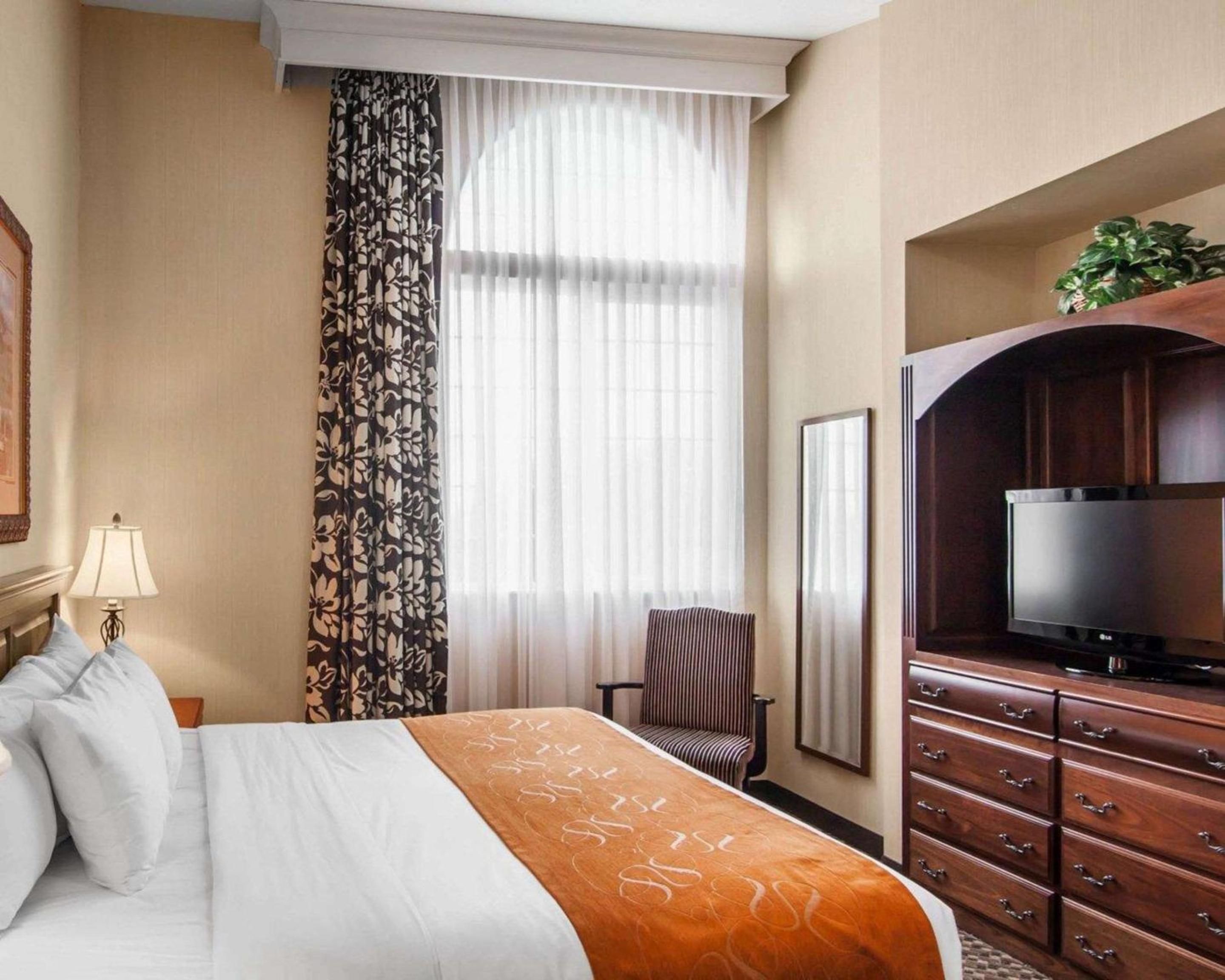 Corvallis Vacations - Comfort Suites - Property Image 4