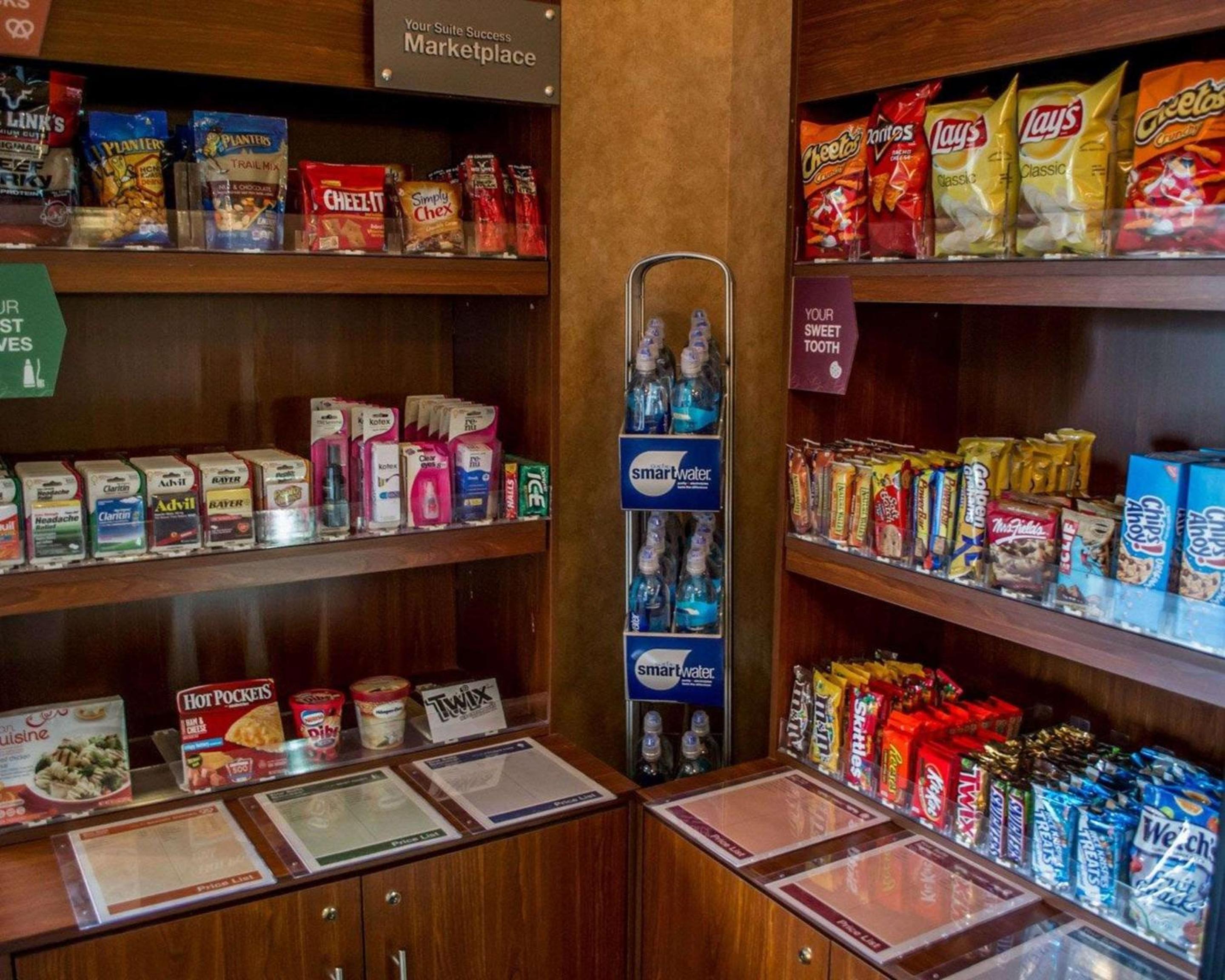 Portland Vacations - Comfort Suites Portland Southwest - Property Image 3