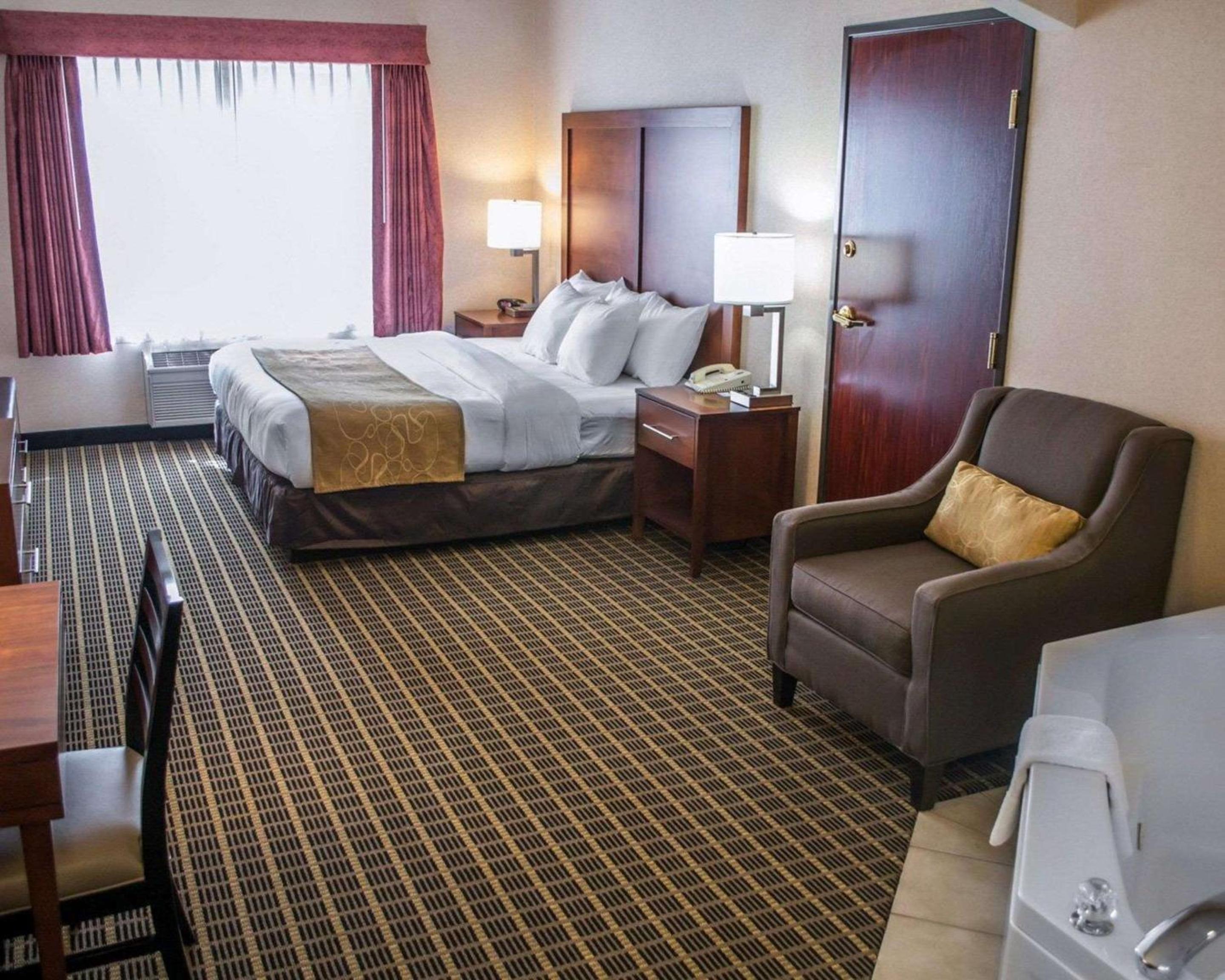 Portland Vacations - Comfort Suites Portland Southwest - Property Image 27