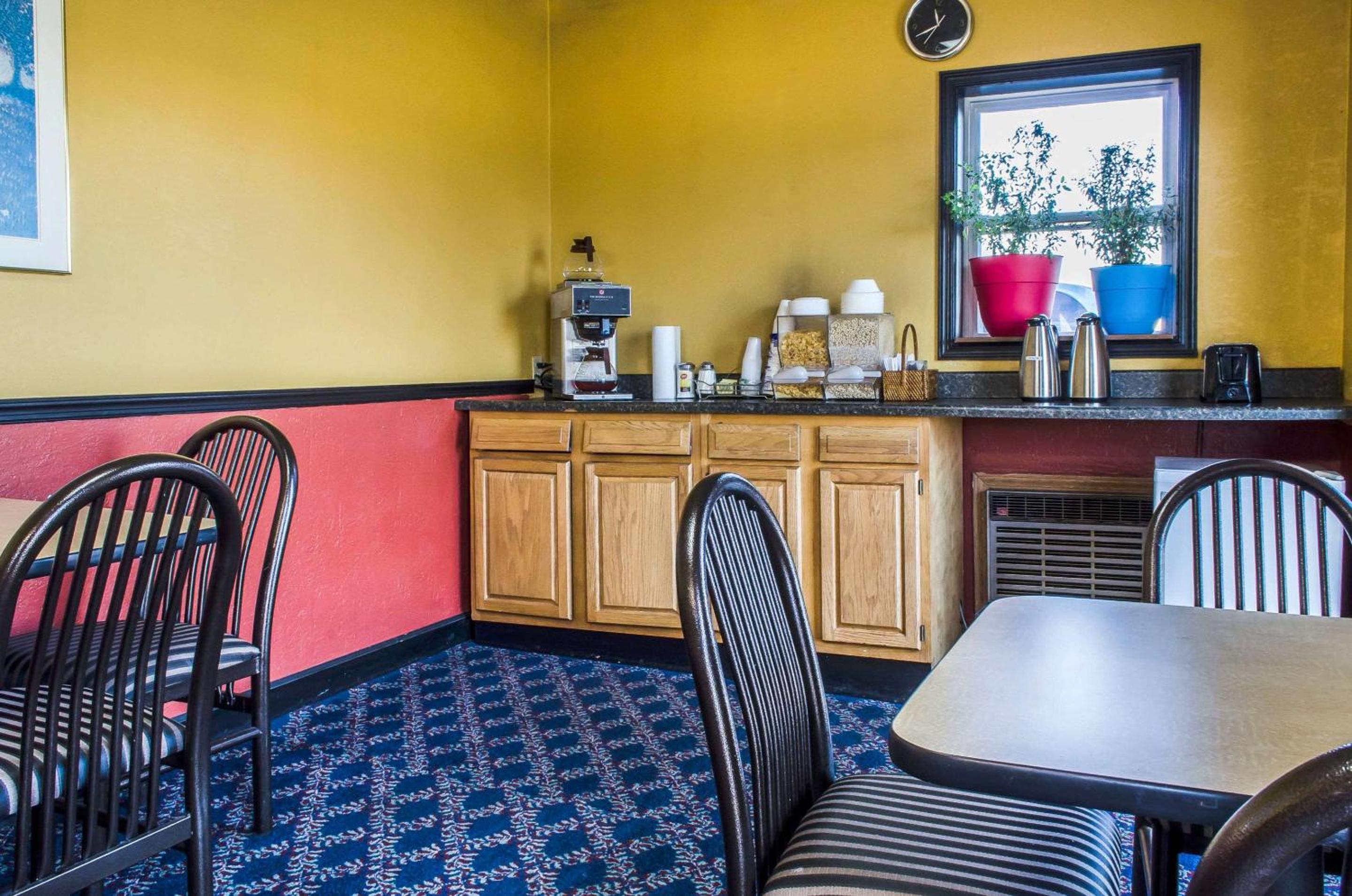 Lewisburg Vacations - Relax Inn - Property Image 7