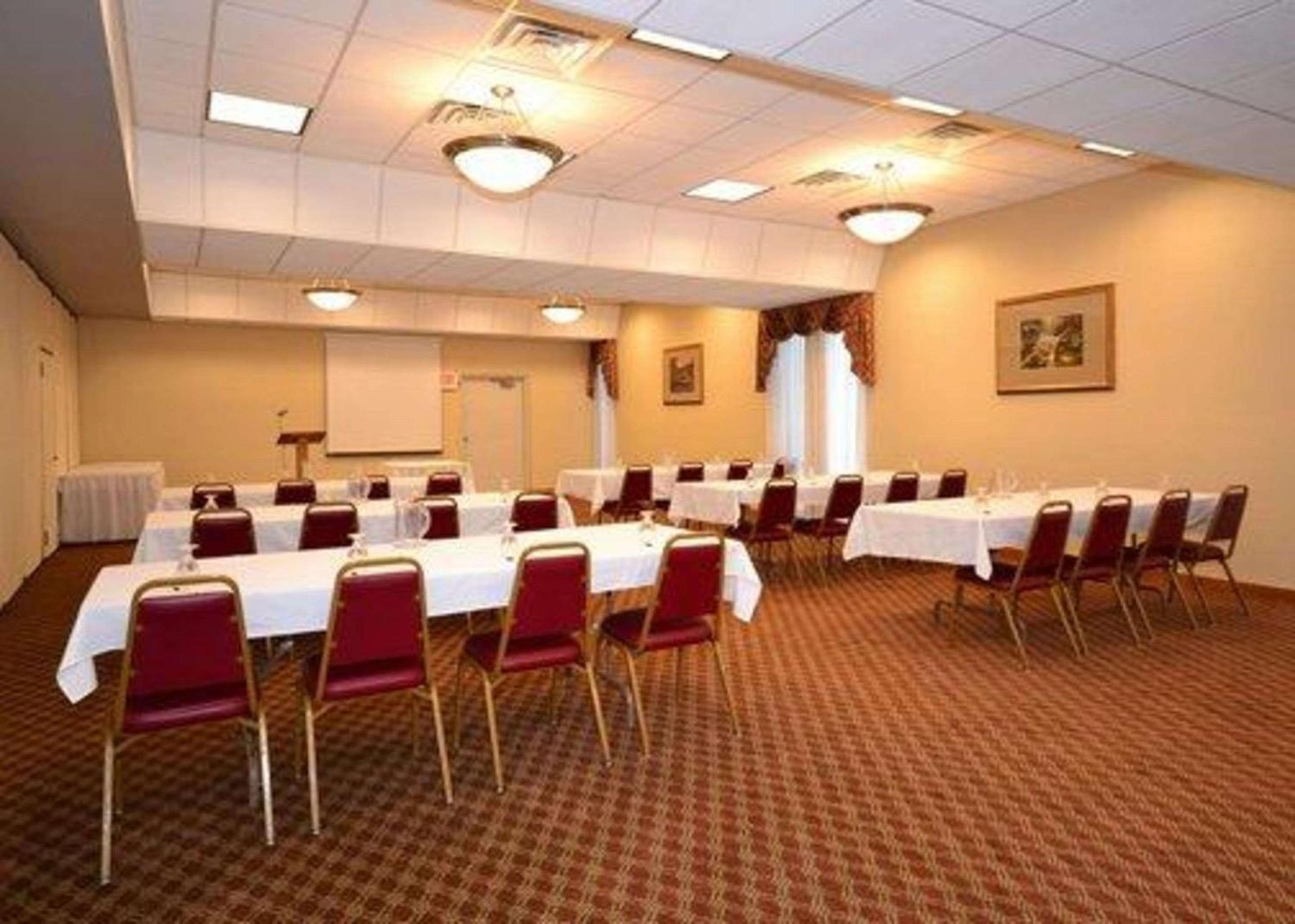 Quality Inn & Conference Center Franklin Downtown view 5