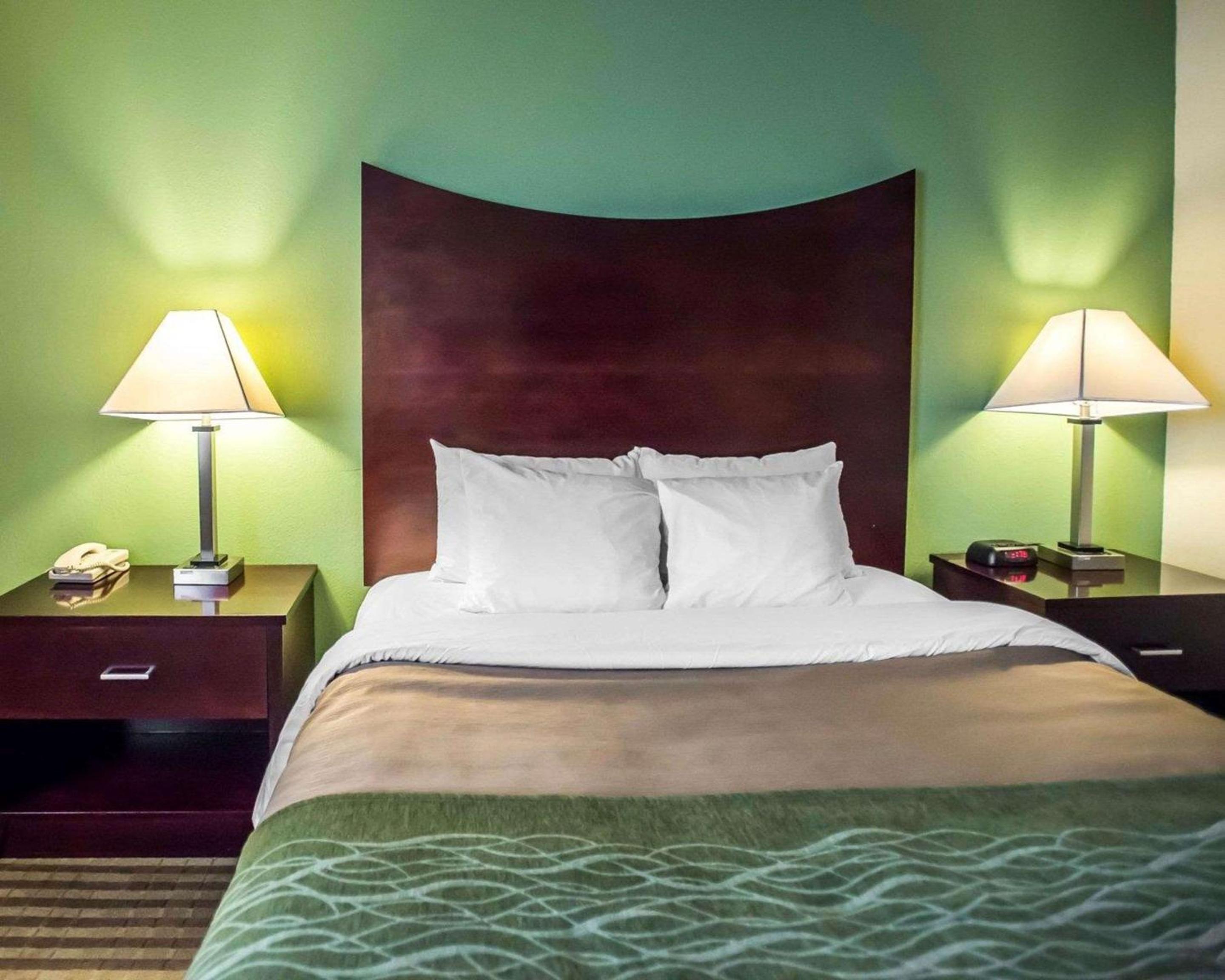 Quality Inn Mill Hall - Lamar view 2
