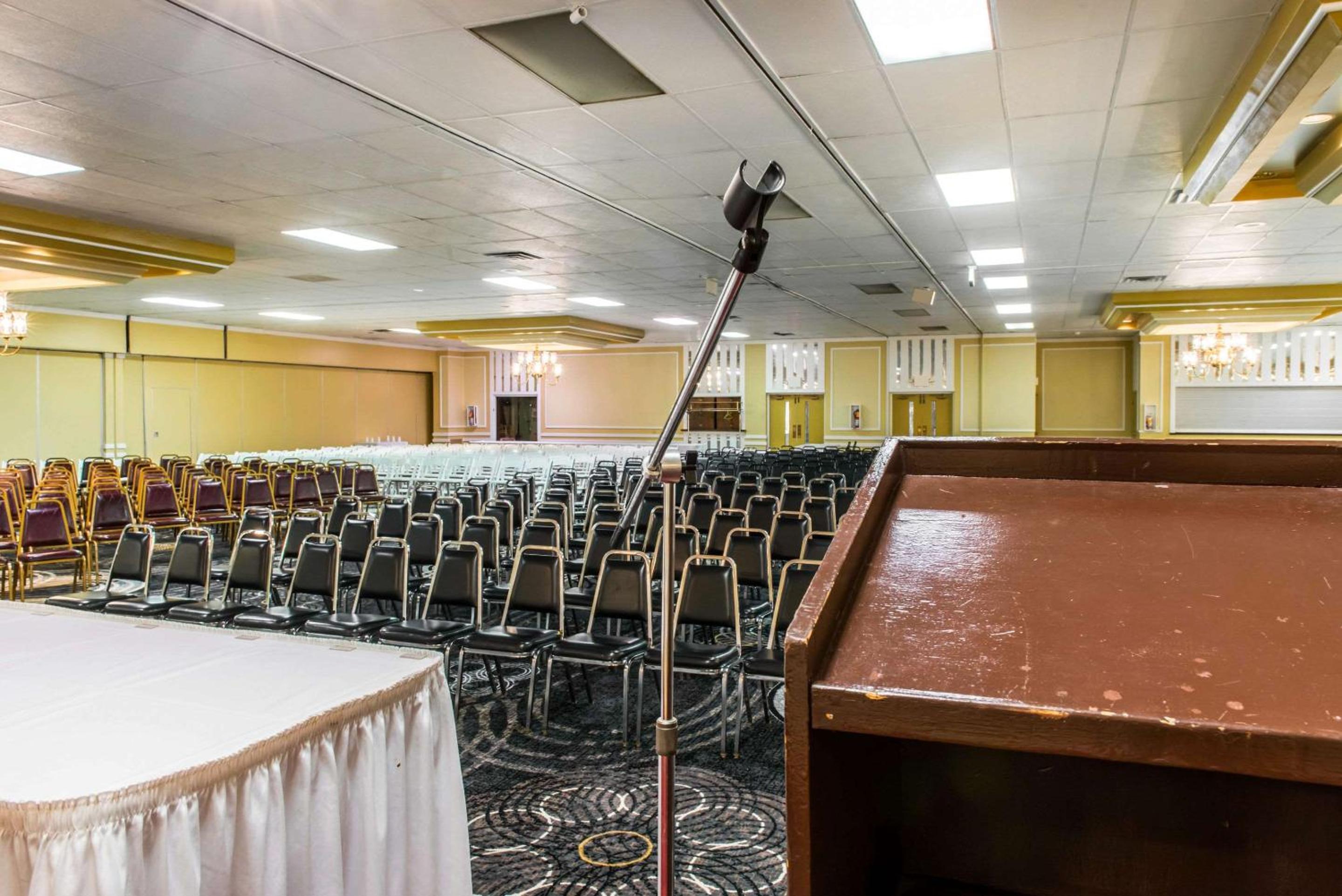 Ramada by Wyndham New Kensington
