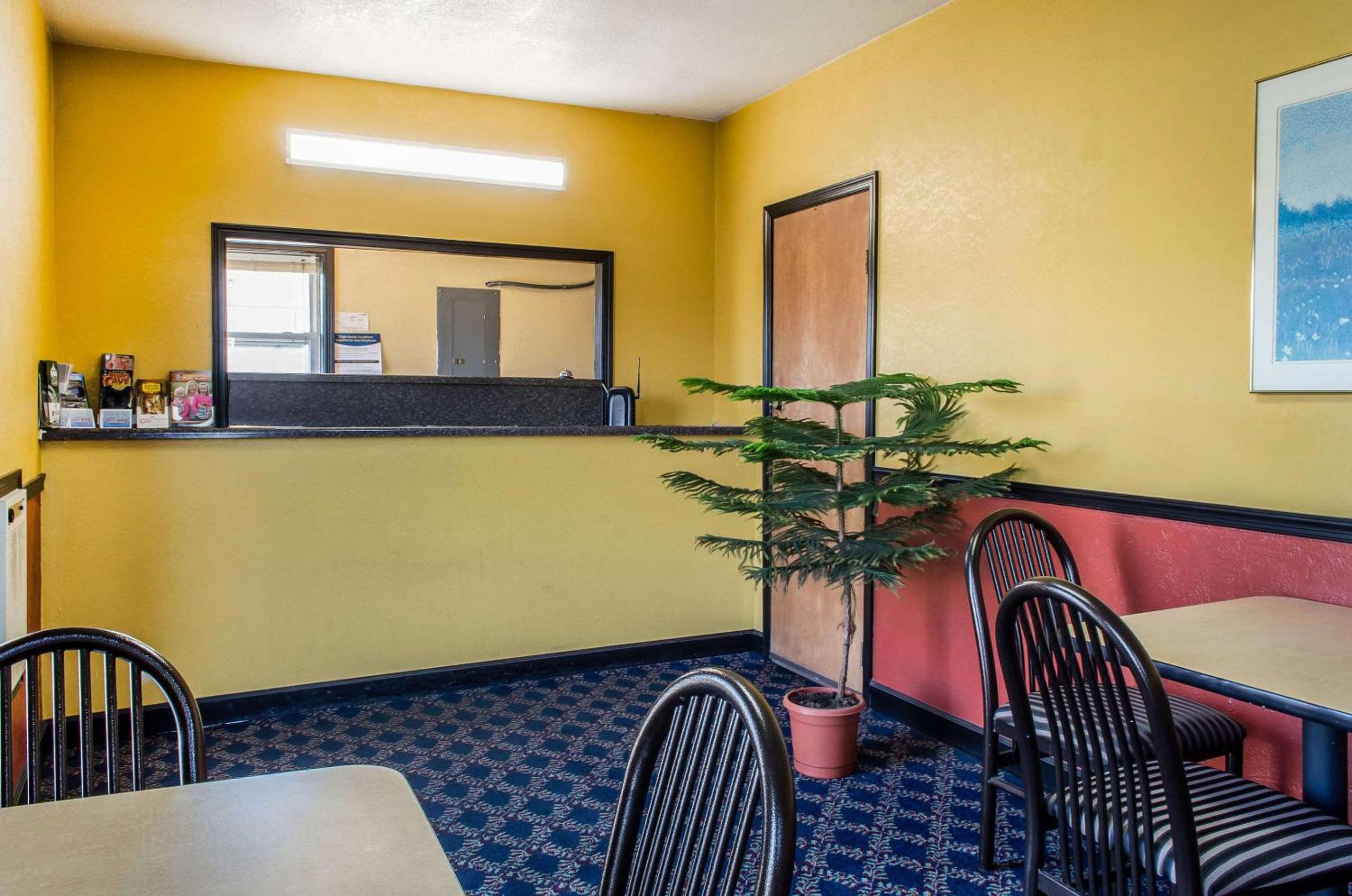 Lewisburg Vacations - Relax Inn - Property Image 24