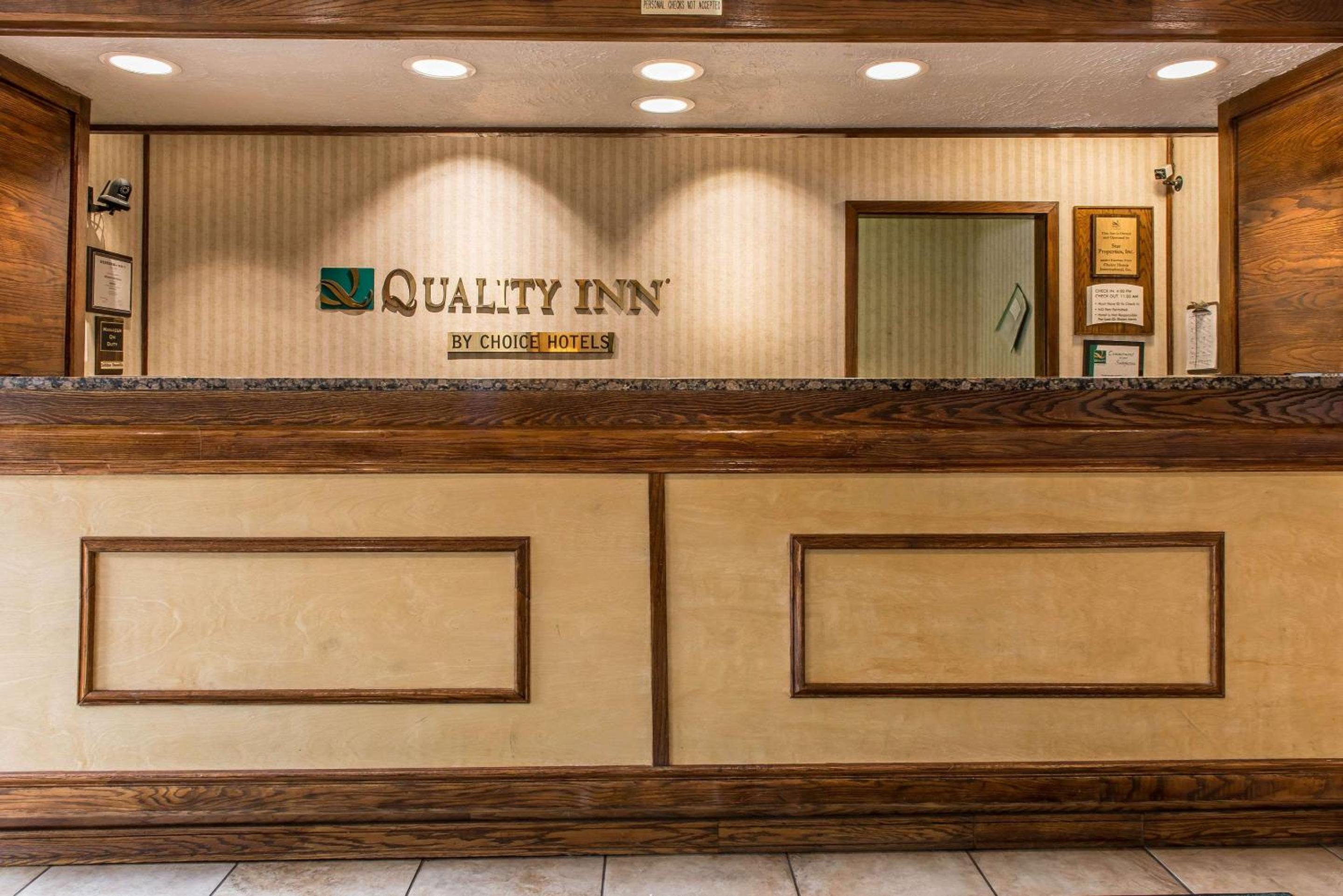 Quality Inn Hermitage South view 3