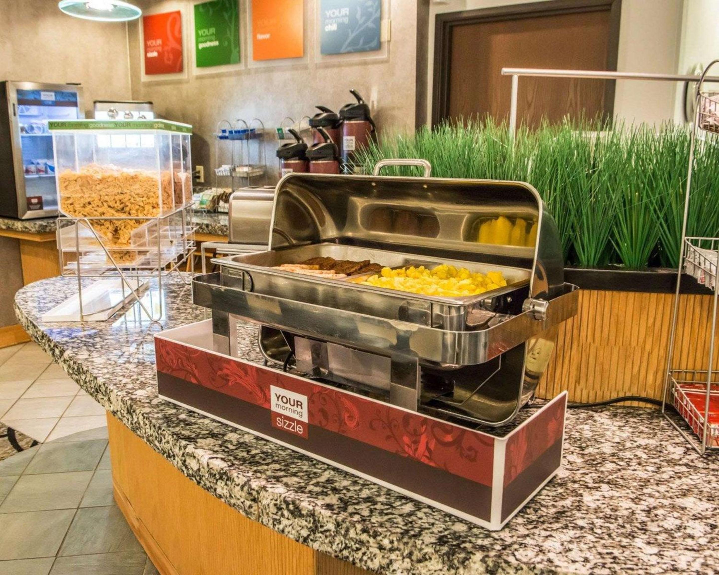 Comfort Suites - Property Image 3