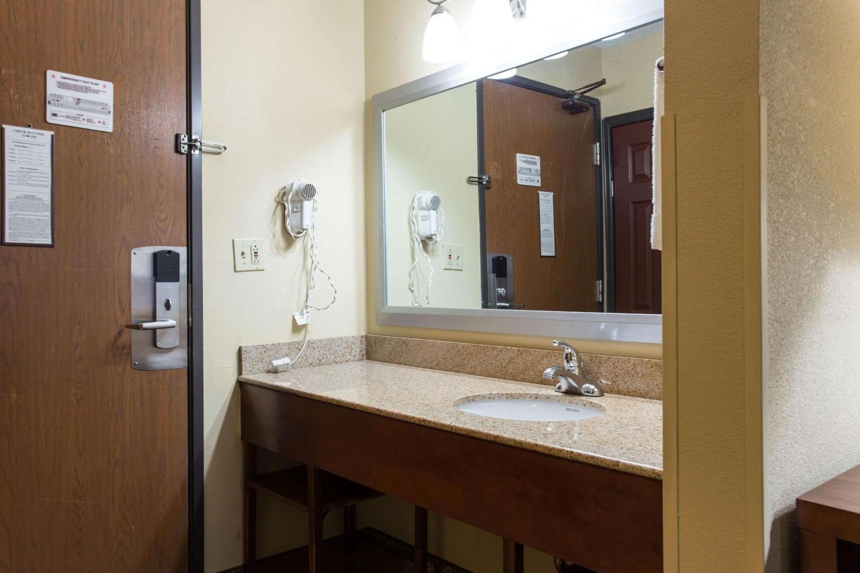Comfort Inn Columbia West, Photo 31