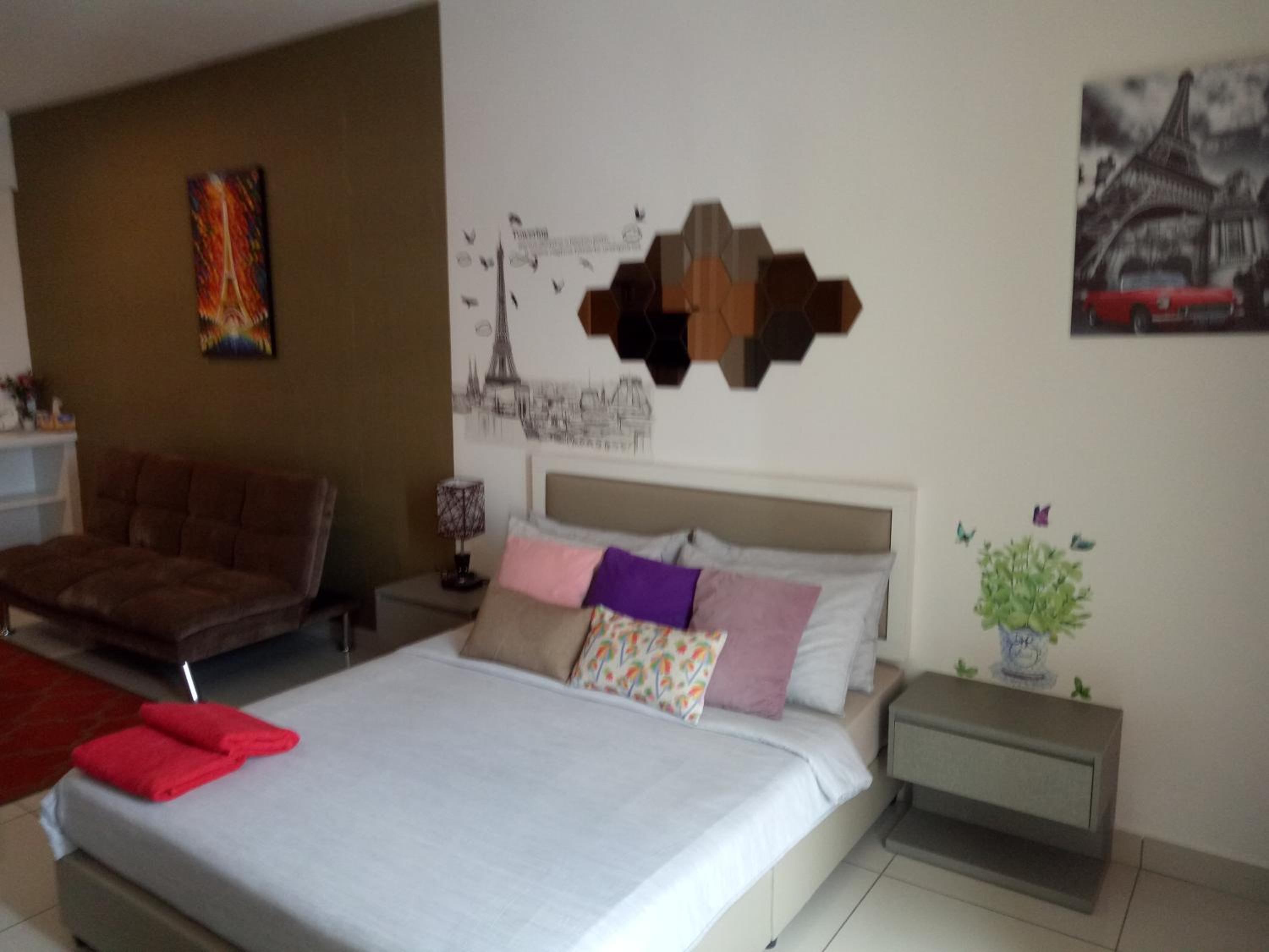 Bangi Studio Suite - Netflix photo 2