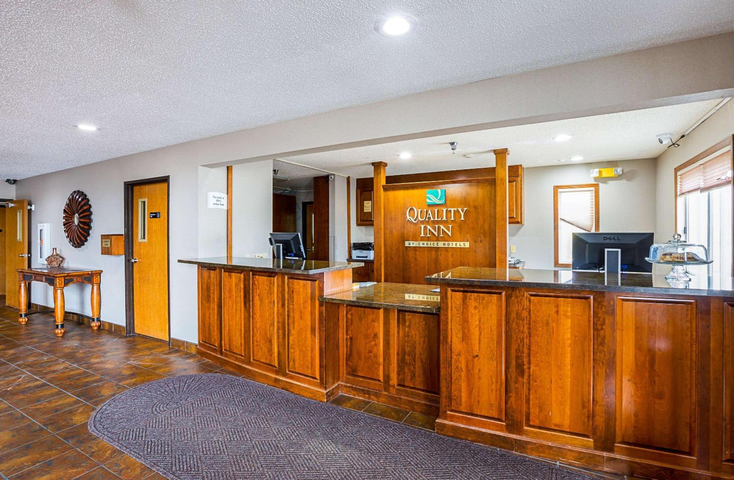 Mitchell Vacations - Quality Inn Mitchell I-90 - Property Image 7