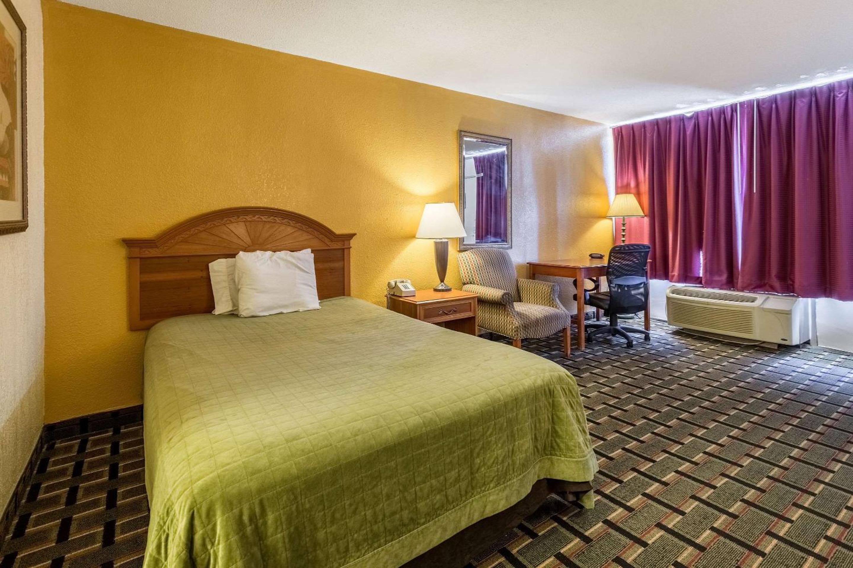 Rodeway Inn Denmark-Jackson - Property Image 11