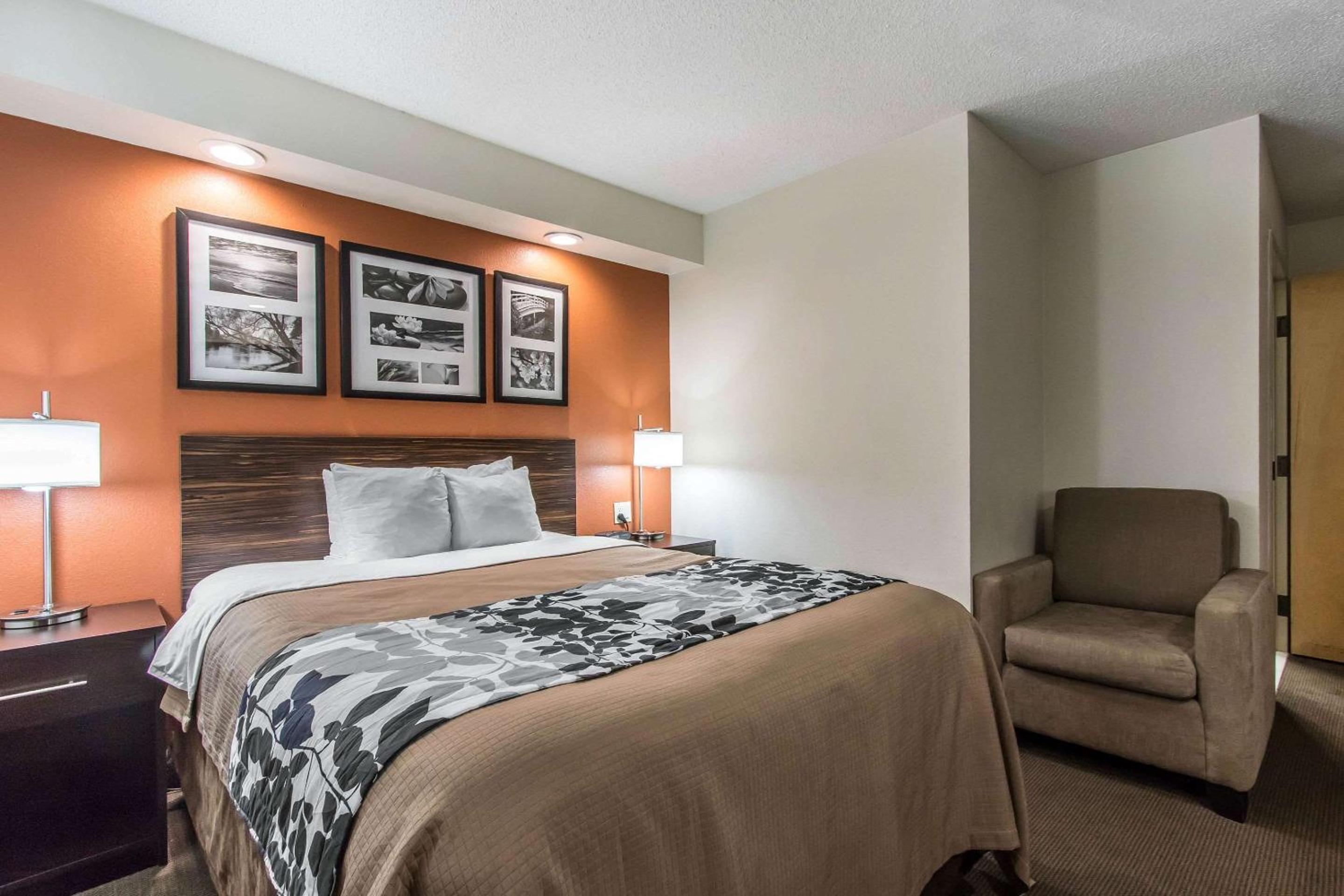 Sleep Inn - Property Image 3