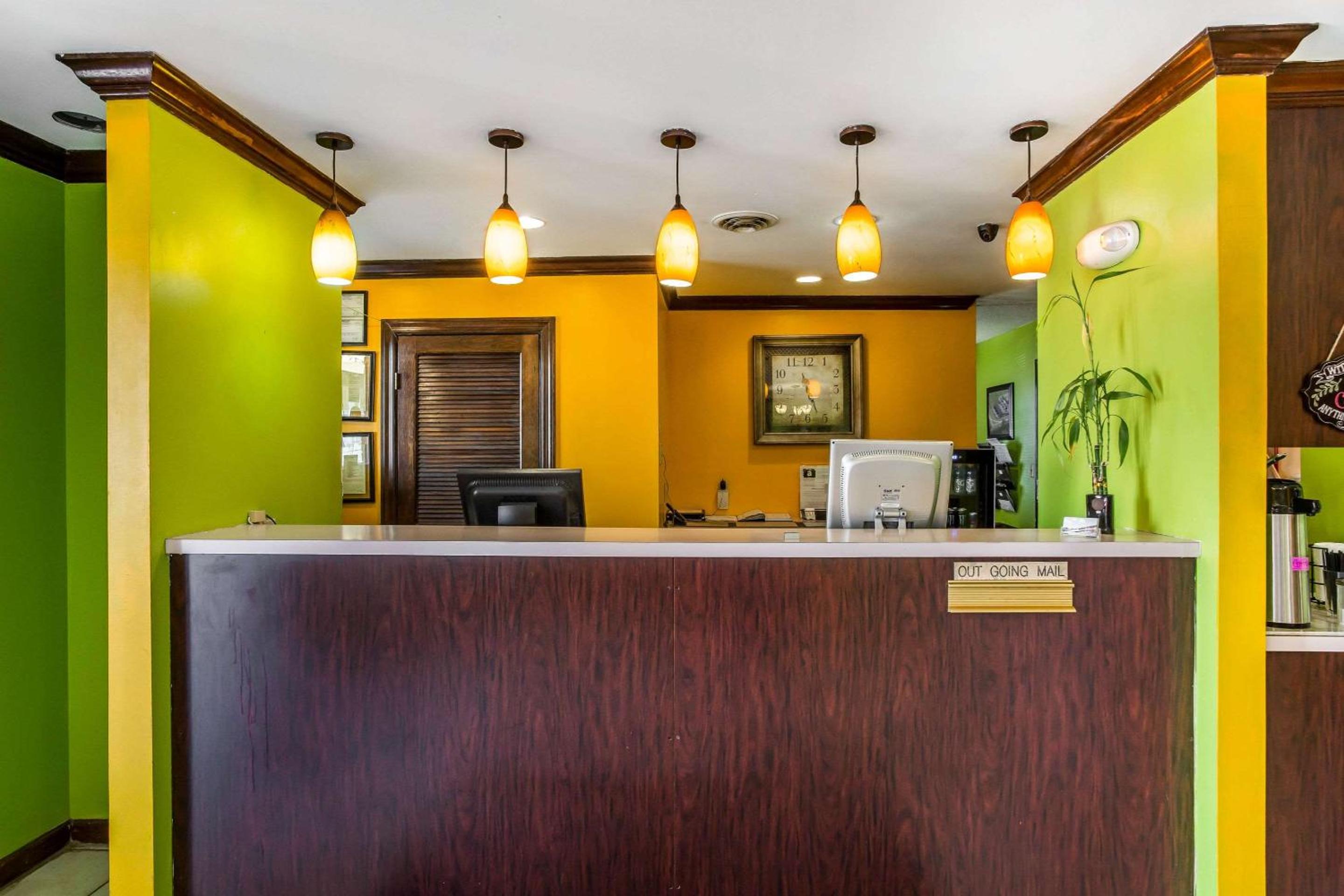 Smyrna Vacations - Rodeway Inn Suites - Property Image 17