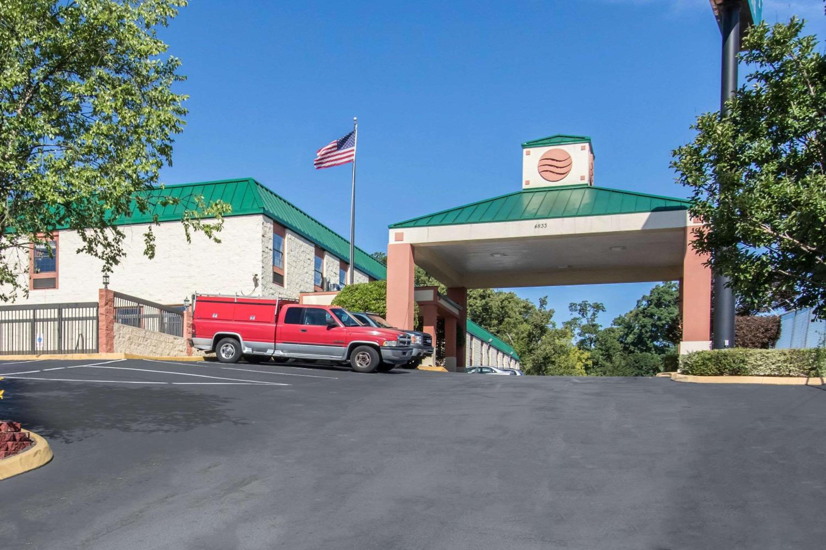 Hotel Quality Inn Hixson-Chattanooga - Image 1