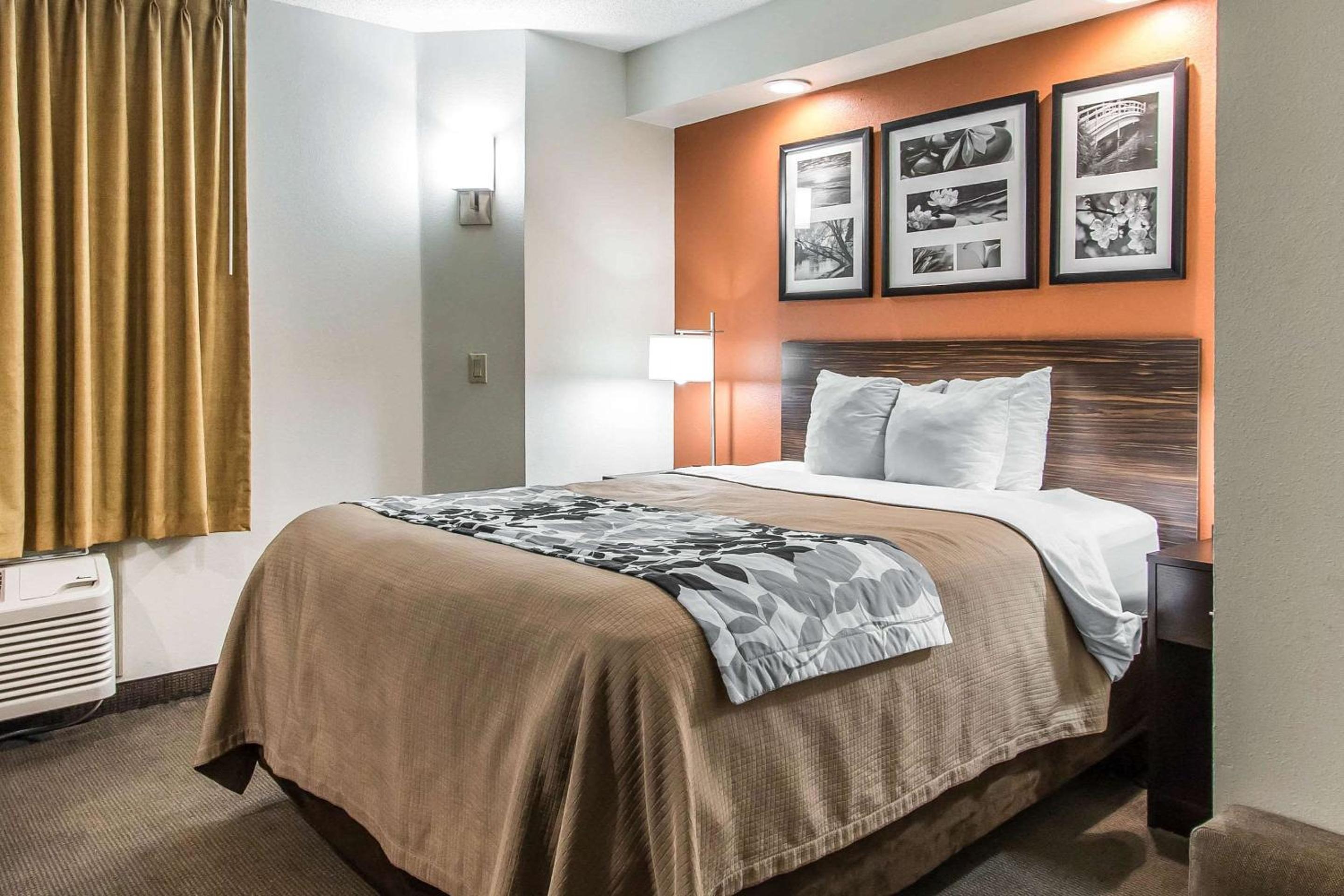 Sleep Inn - Property Image 2