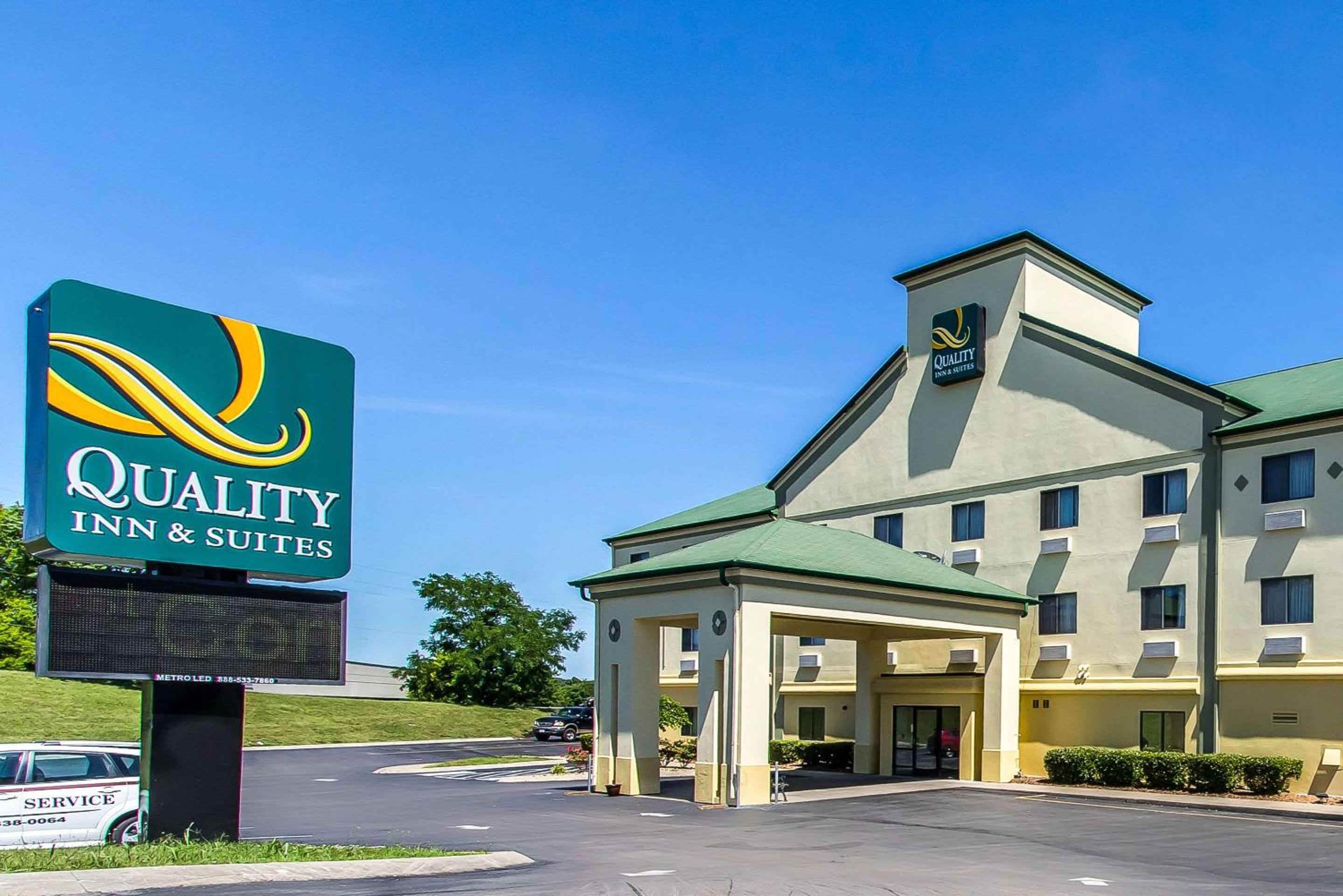 Quality Inn Suites - Property Image 11