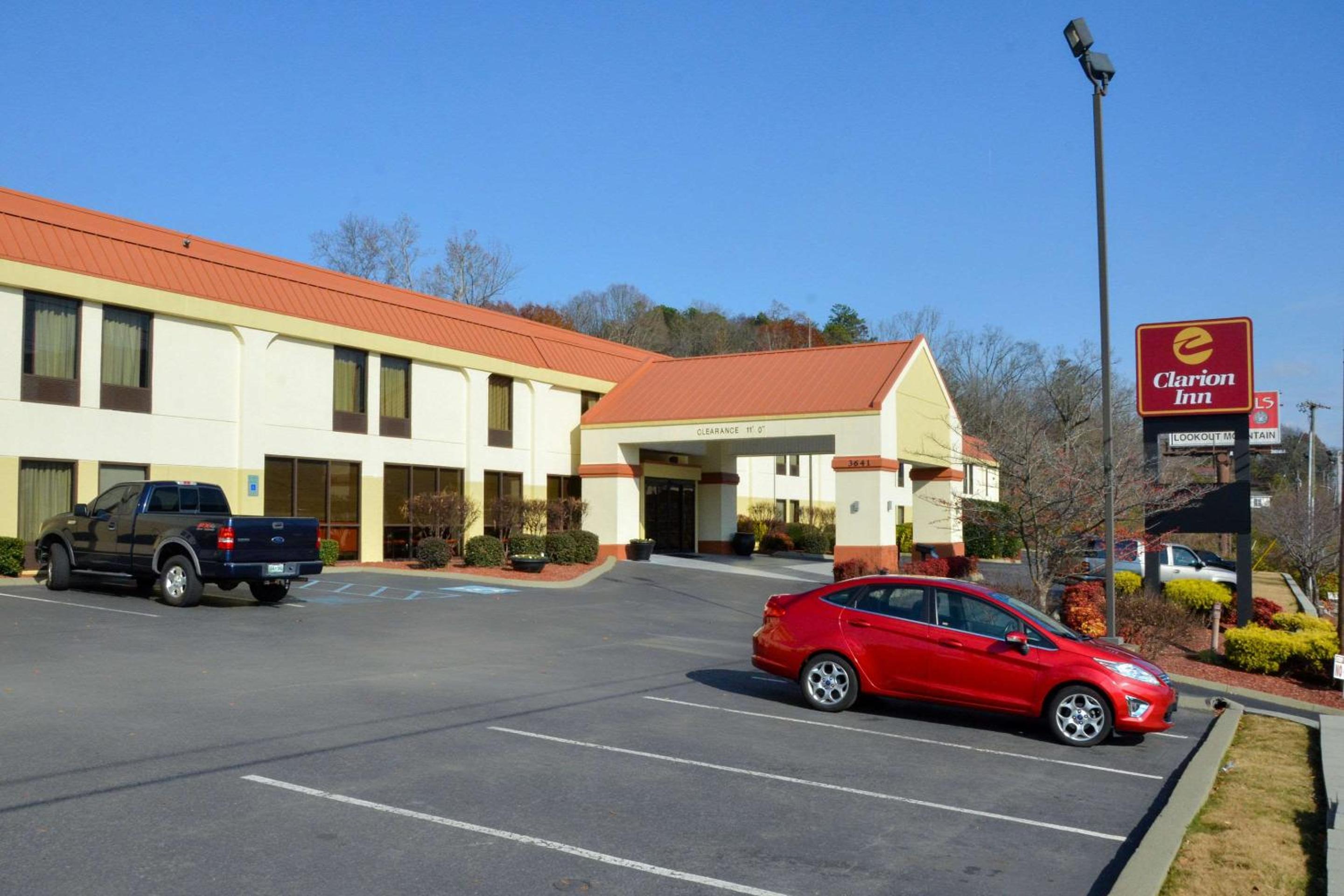 Clarion Inn near Lookout Mountain view 3
