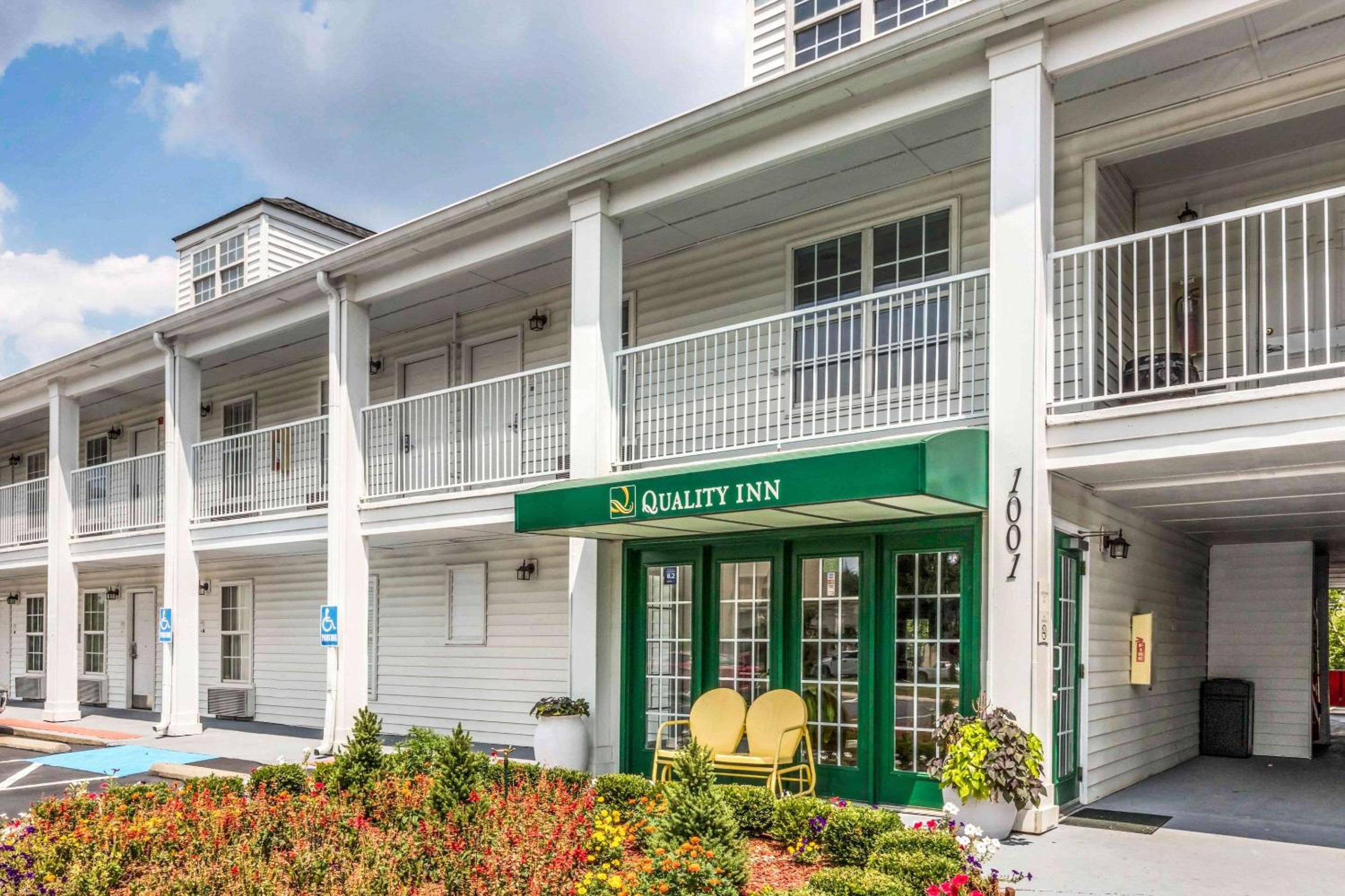 Quality Inn Gallatin-Nashville Metro - Property Image 6