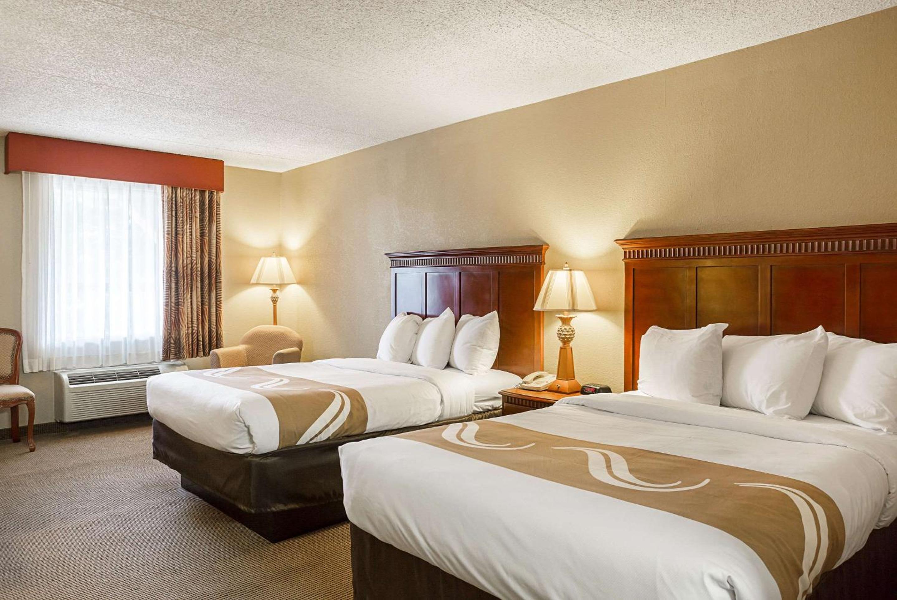 Quality Inn Hurricane Mills I-40