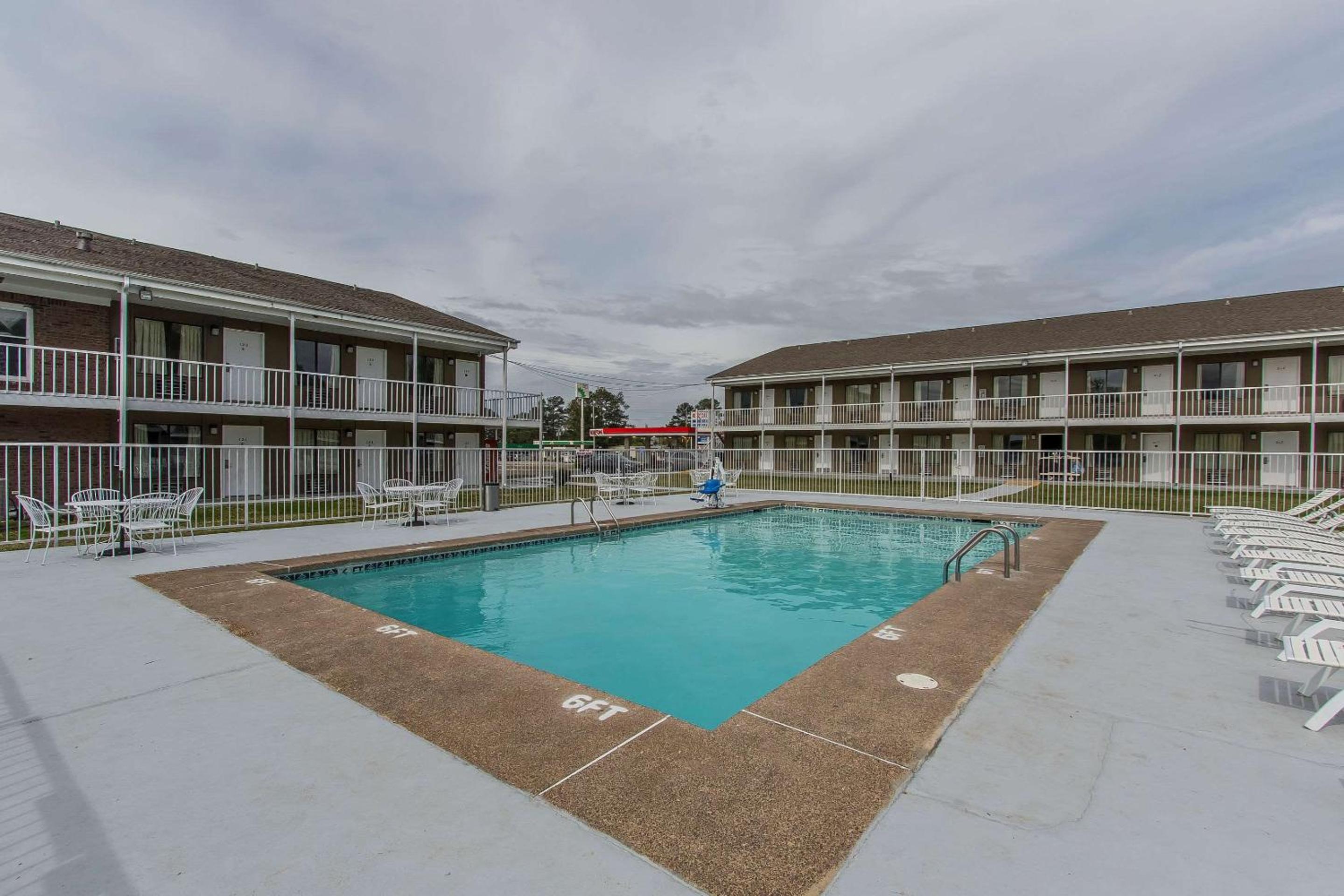 Rodeway Inn Jackson Northwest
