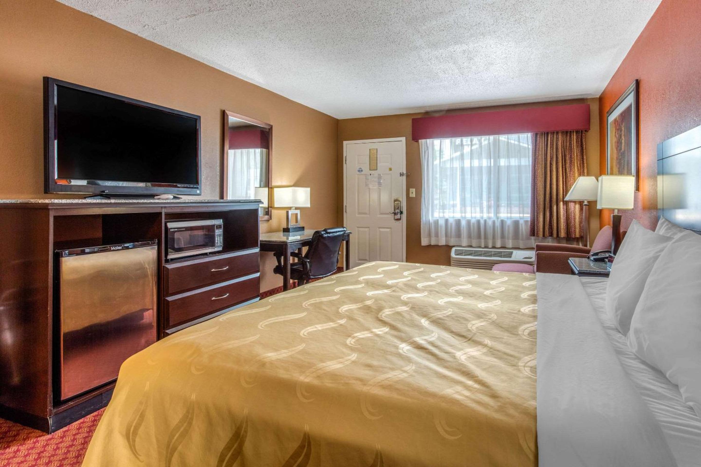 Quality Inn - Property Image 1