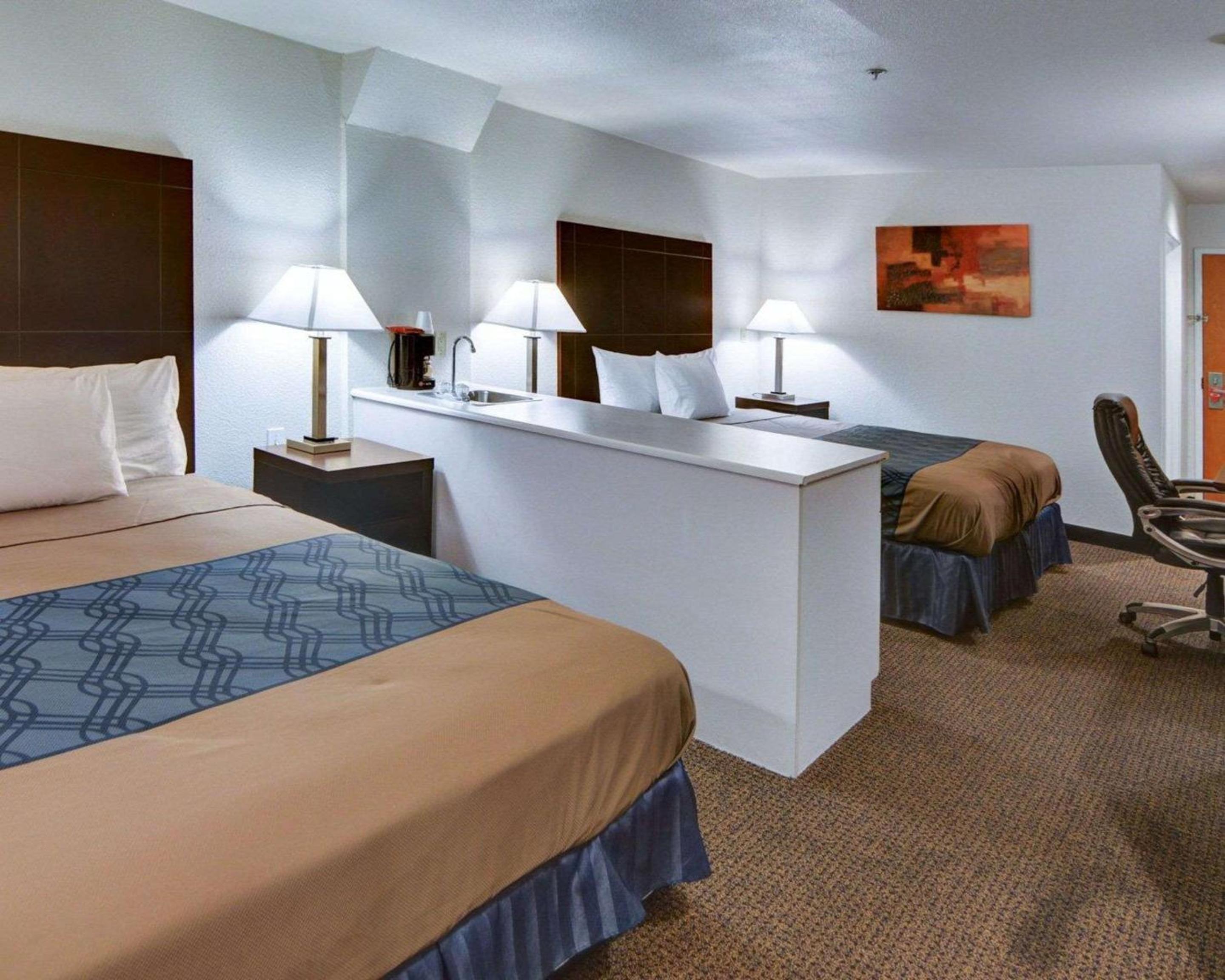 Rodeway Inn  Suites Lewisville I-35 - Property Image 8