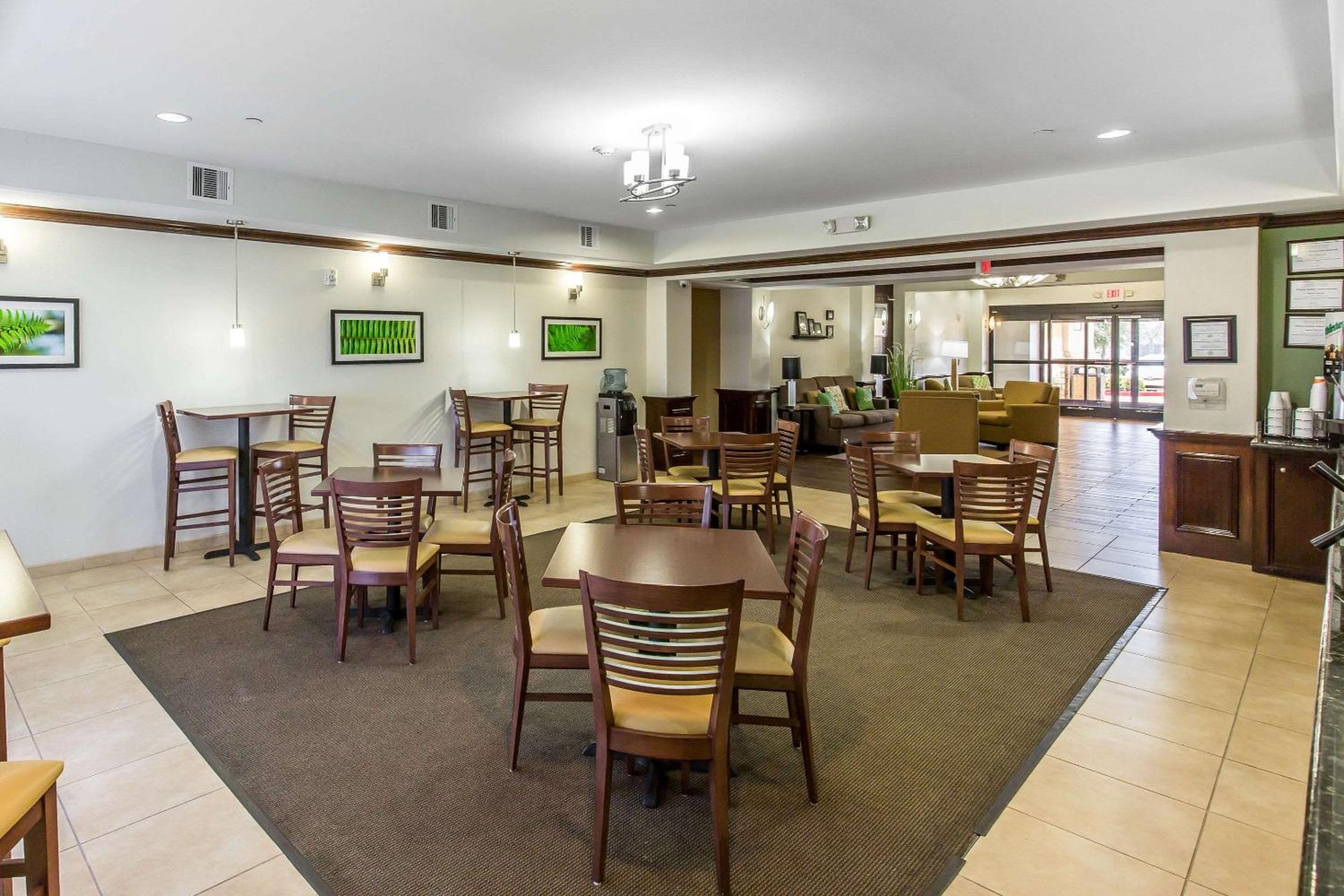 Sleep Inn Suites Bush Intercontinental - IAH East - Property Image 14