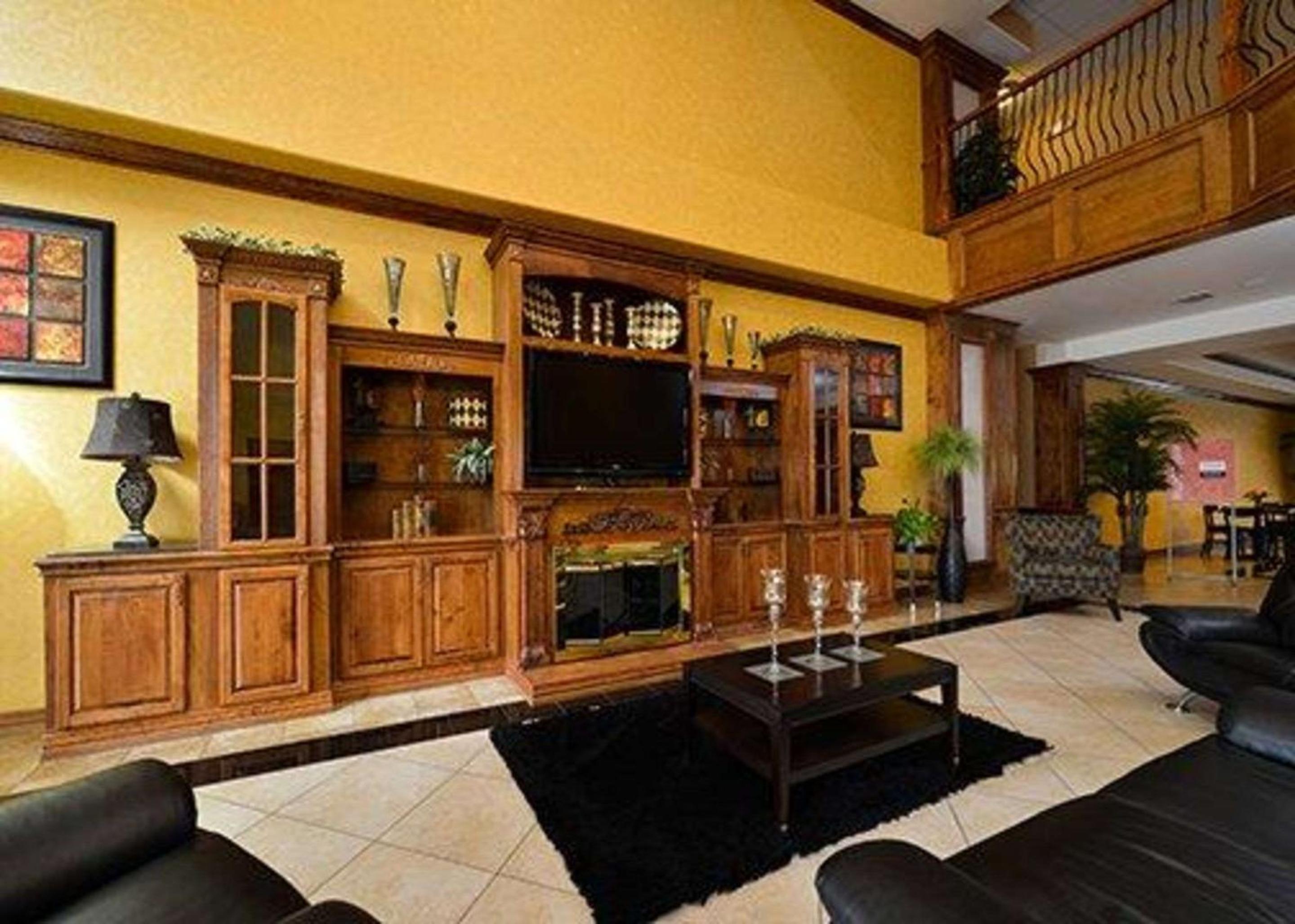 Bay City Vacations - Comfort Suites - Property Image 23