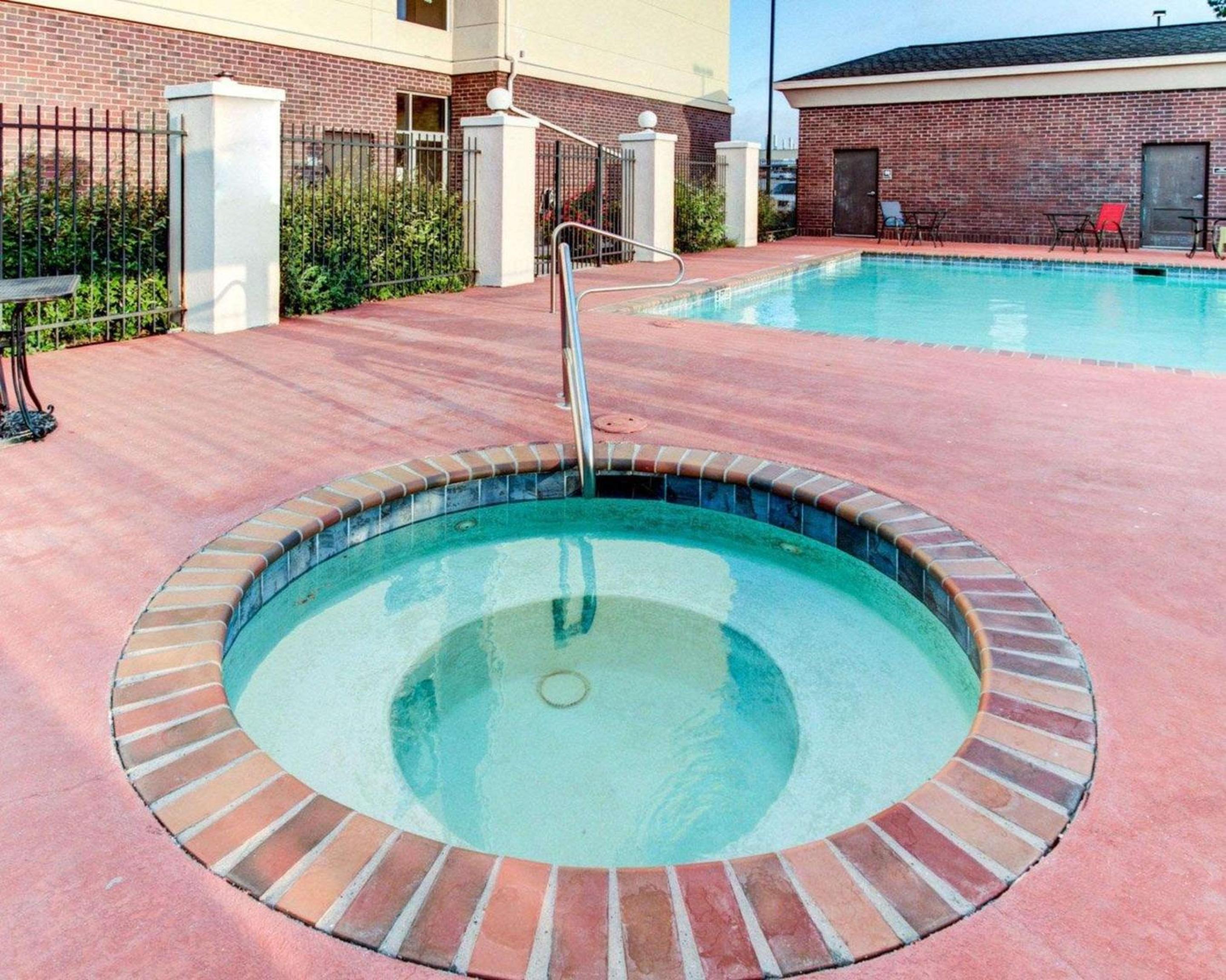 Comfort Suites Waxahachie - Dallas - Property Image 3