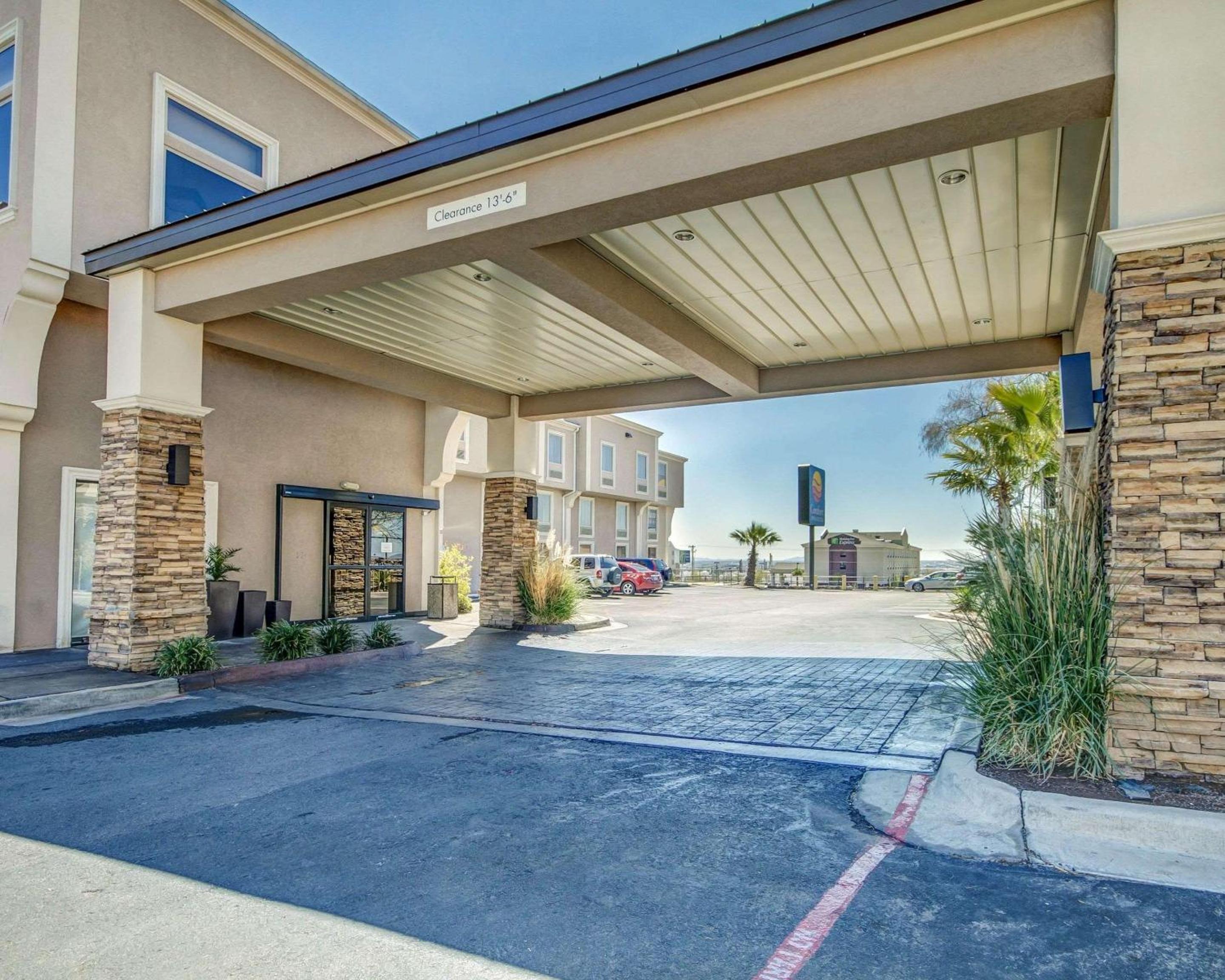 Comfort Inn & Suites El Paso I-10 Airport Area - Image 4