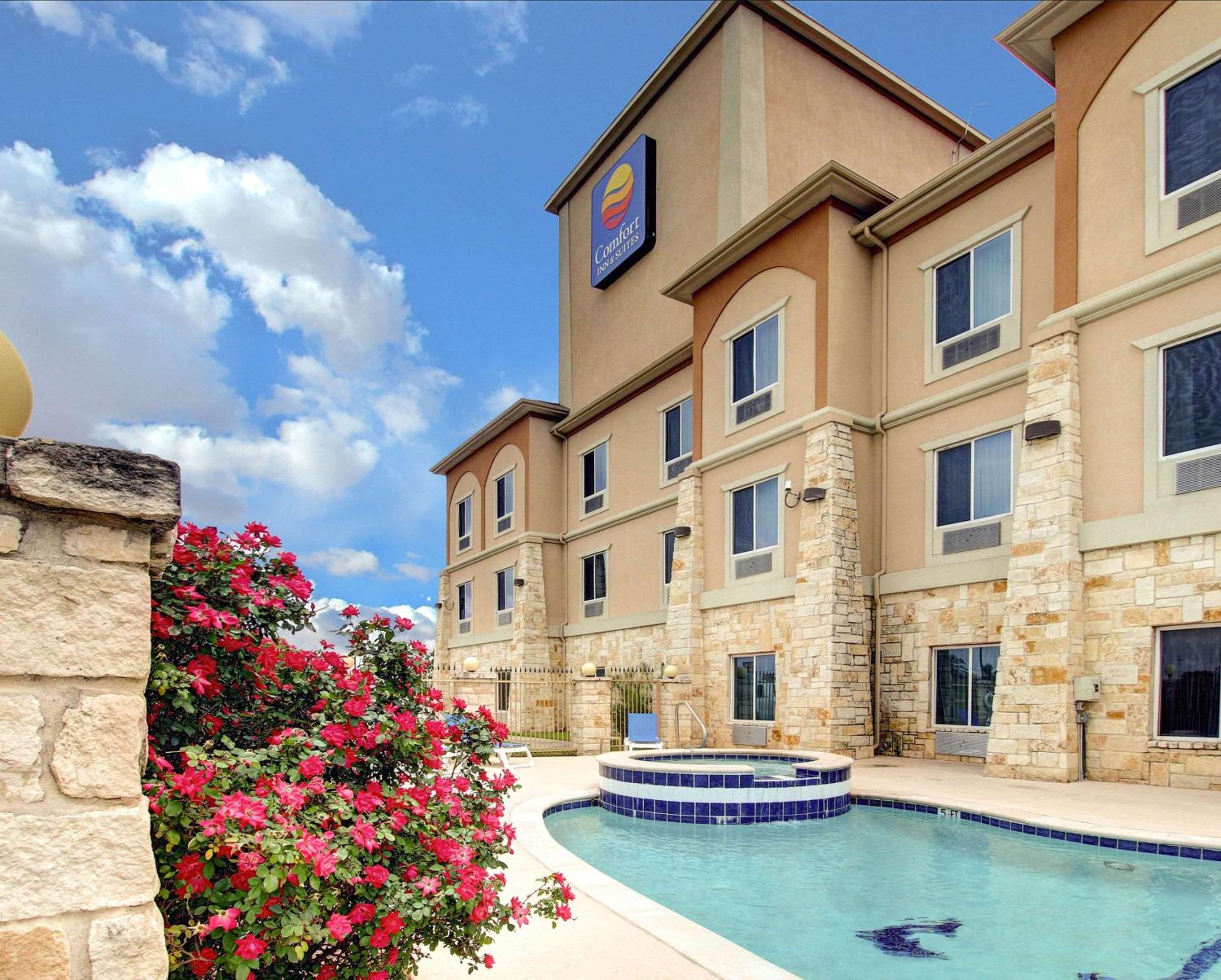 Dallas / Fort Worth Vacations - Comfort Inn  Suites - Property Image 2