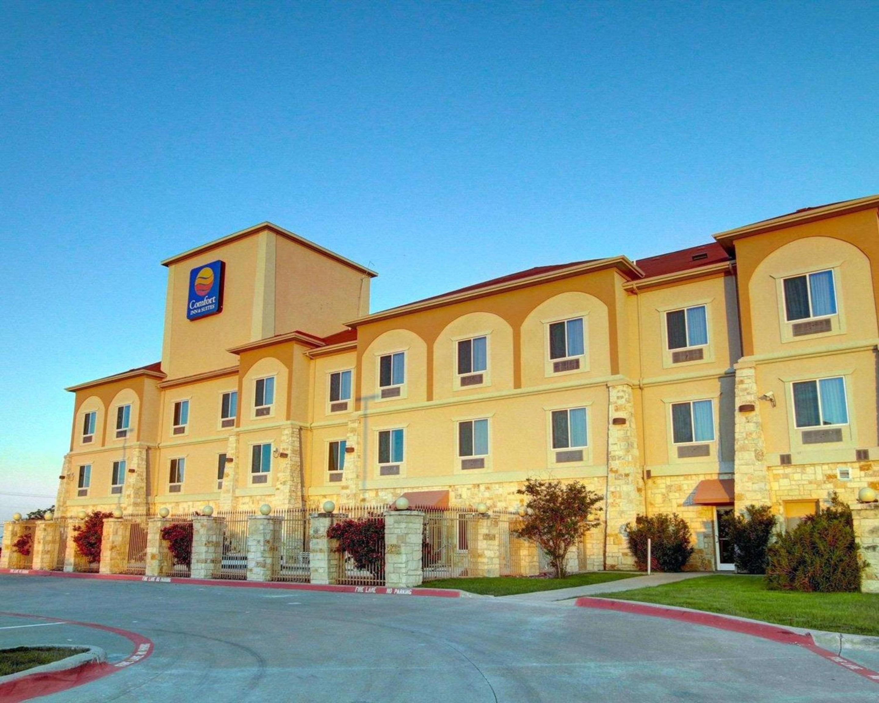Comfort Inn  Suites - Property Image 11