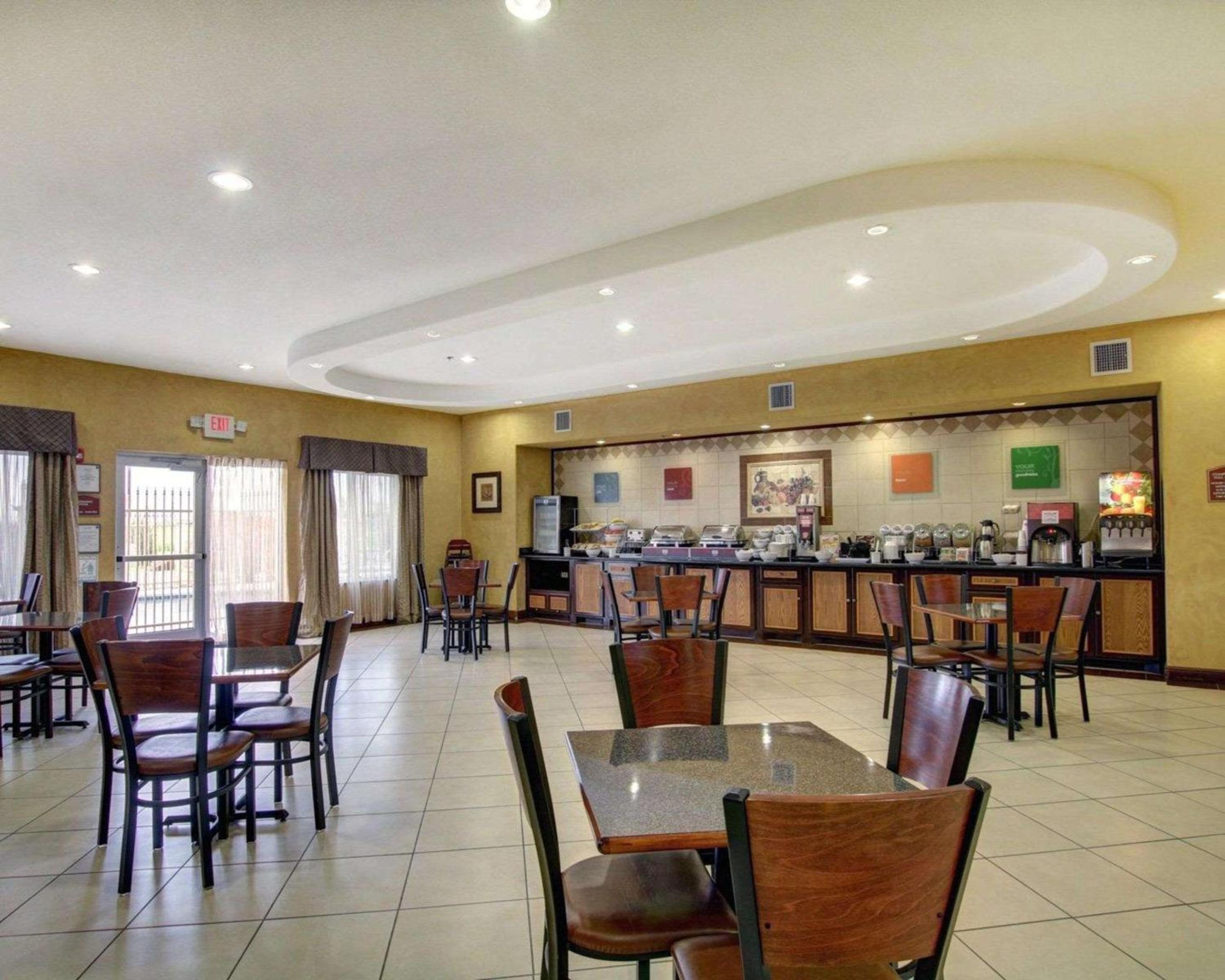 Comfort Inn  Suites - Property Image 7