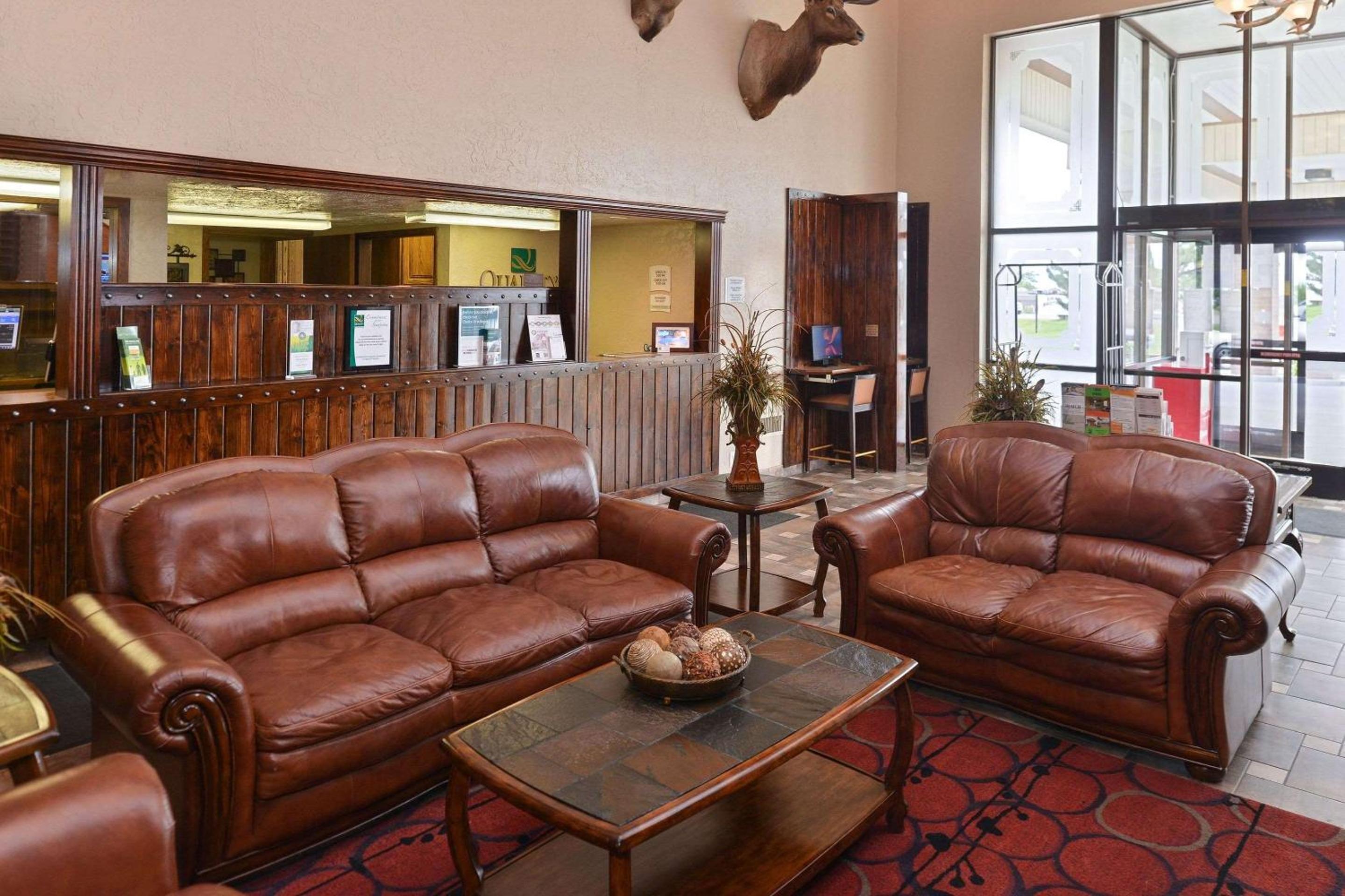 Vernal Vacations - Quality Inn Vernal near Dinosaur National Monument - Property Image 9