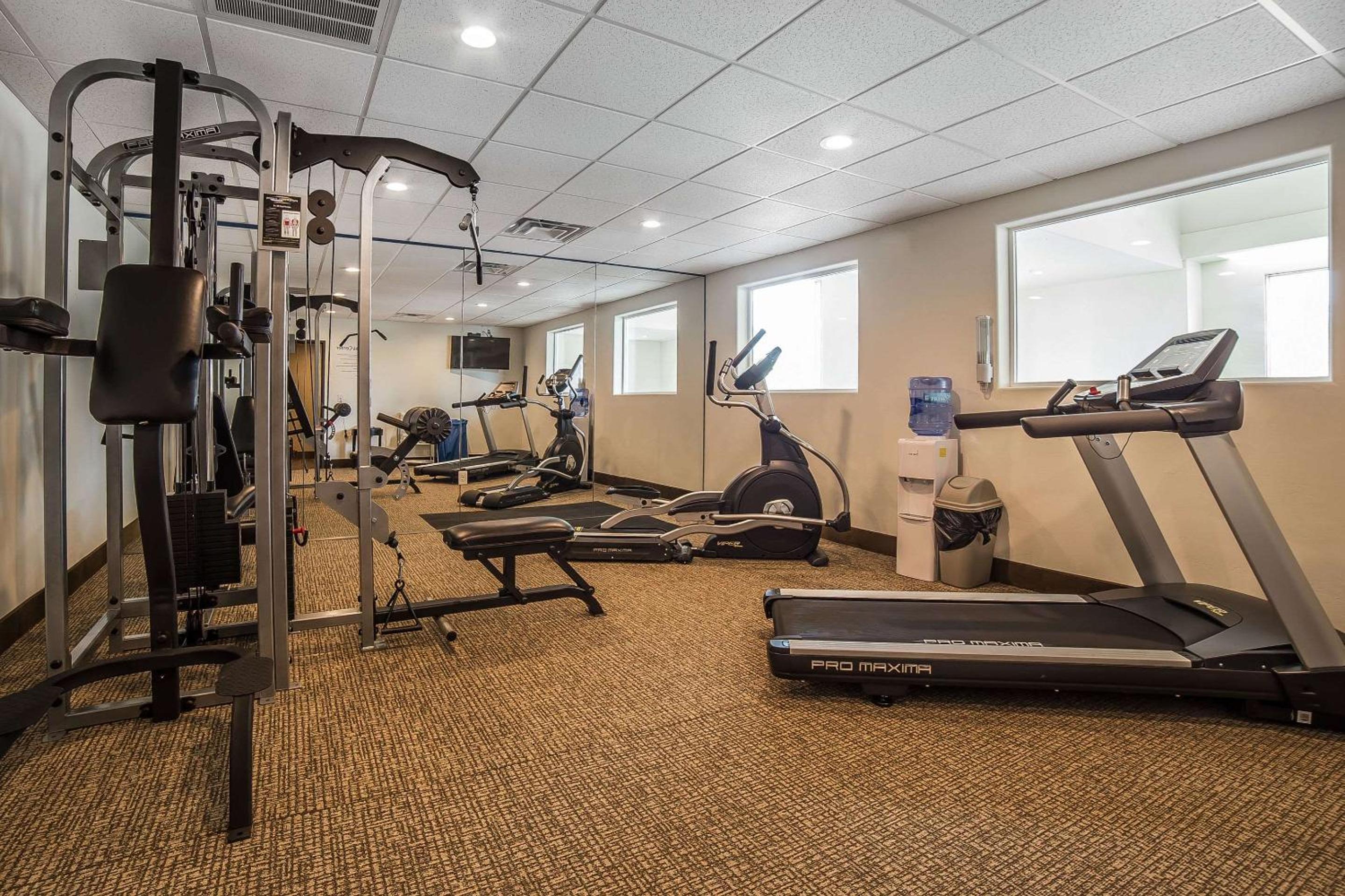 Vernal Vacations - Comfort Inn  Suites Vernal - National Monument Area - Property Image 11