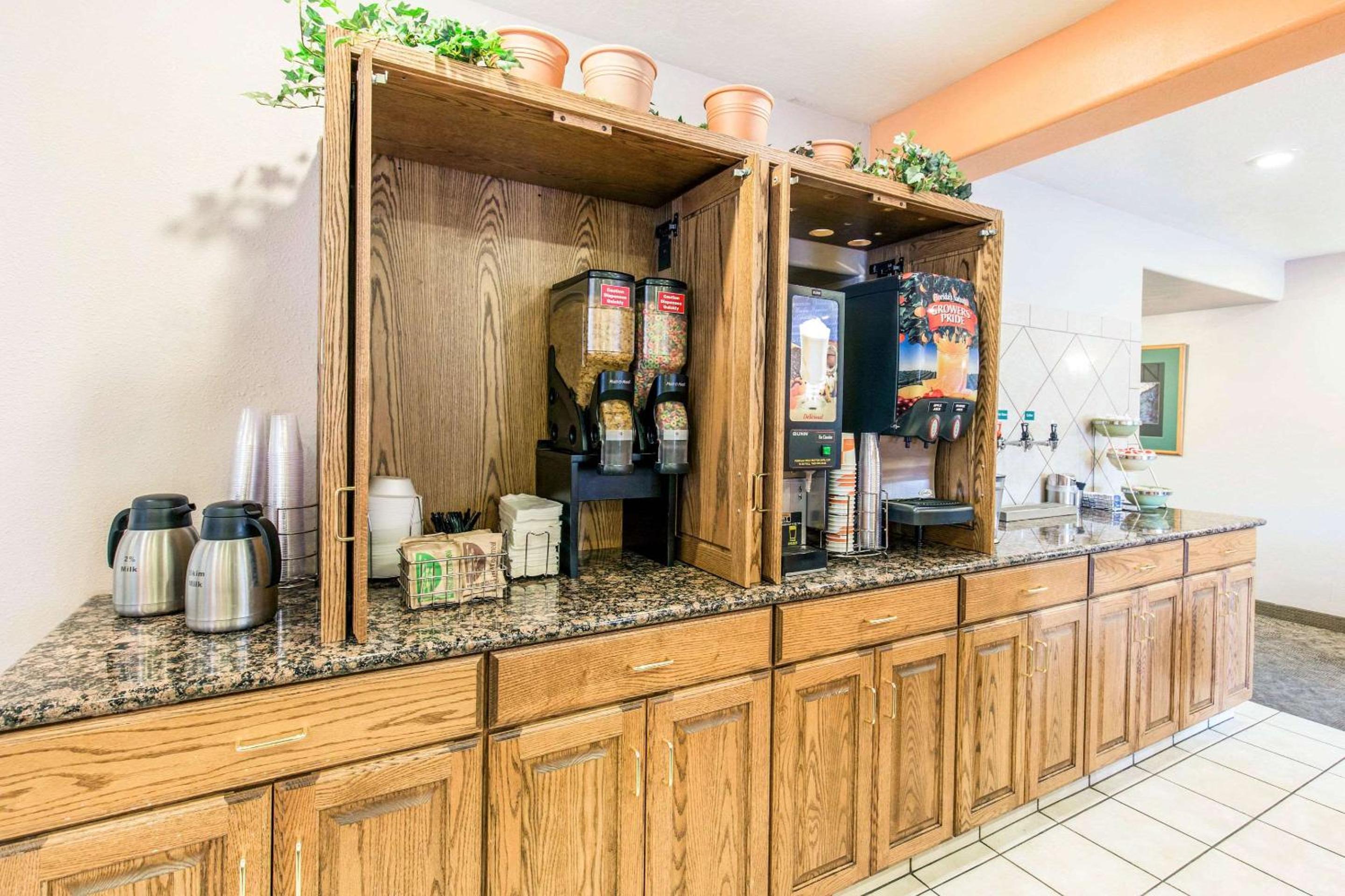 Cedar City Vacations - Quality Inn Cedar City - University Area - Property Image 7