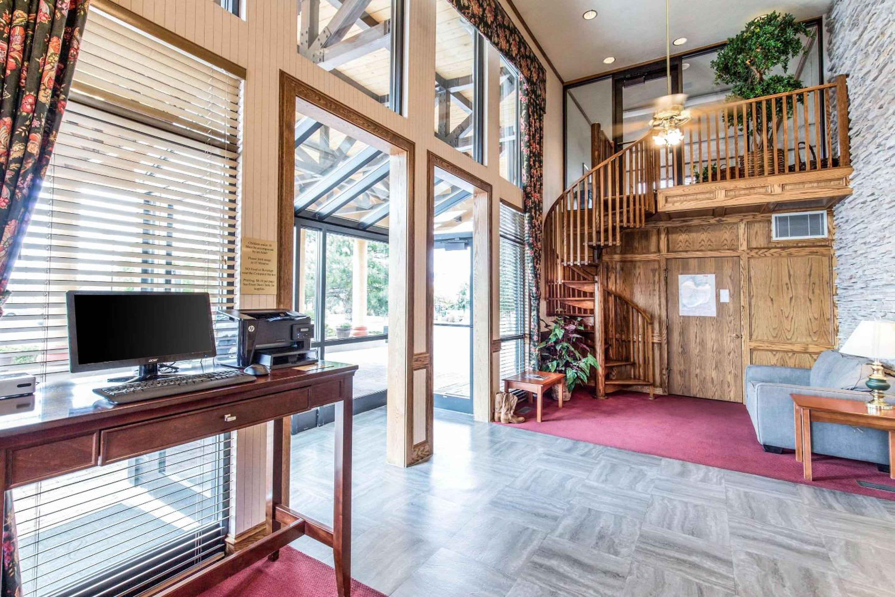 Cedar City Vacations - Quality Inn Cedar City - University Area - Property Image 4