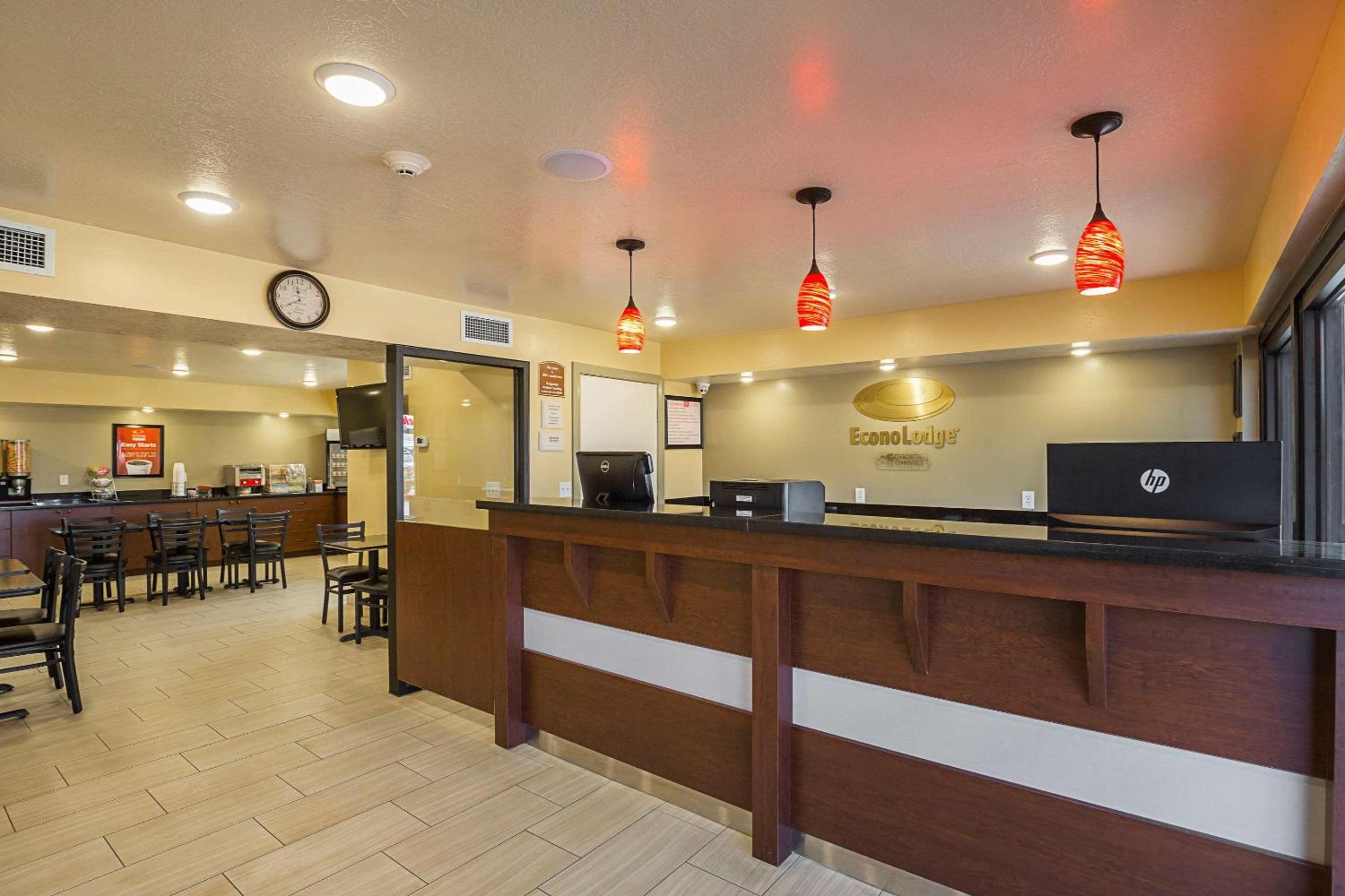 Econo Lodge Hurricane Zion Park Area view 3