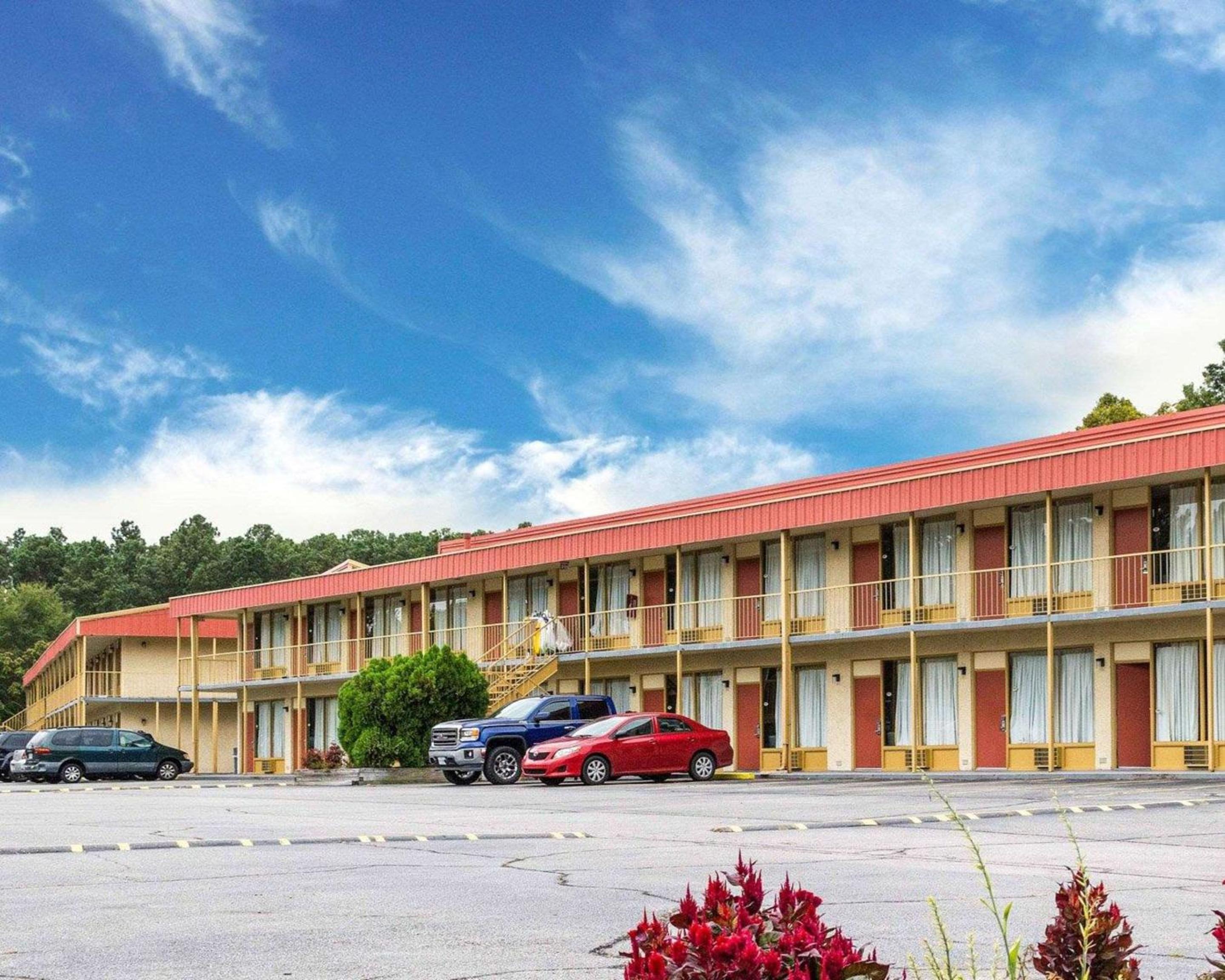 Econo Lodge Petersburg - Fort Lee view 3