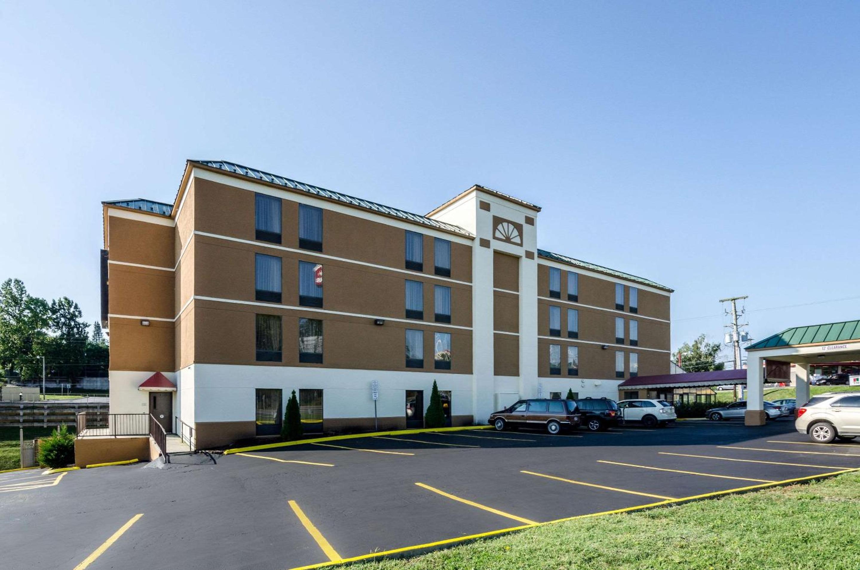 Wytheville Vacations - Quality Inn Suites - Property Image 14