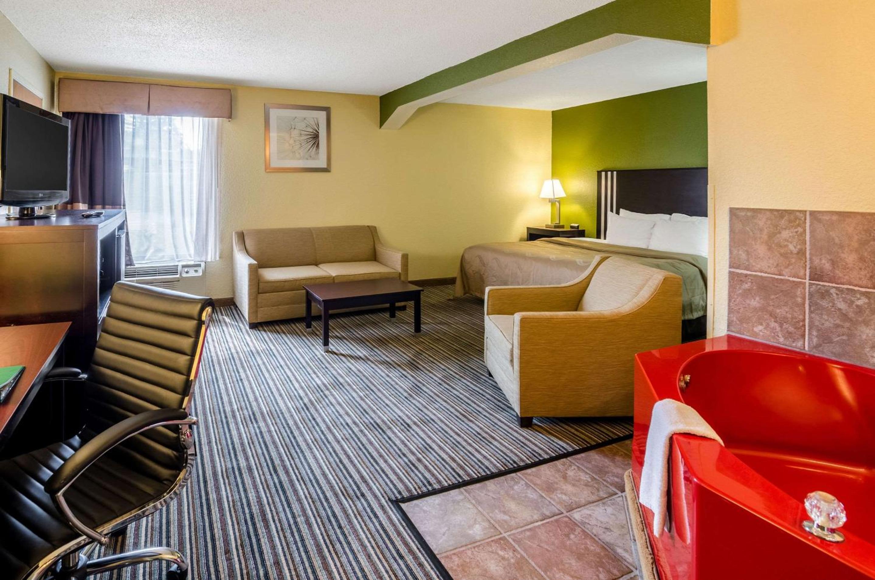 Wytheville Vacations - Quality Inn Suites - Property Image 13