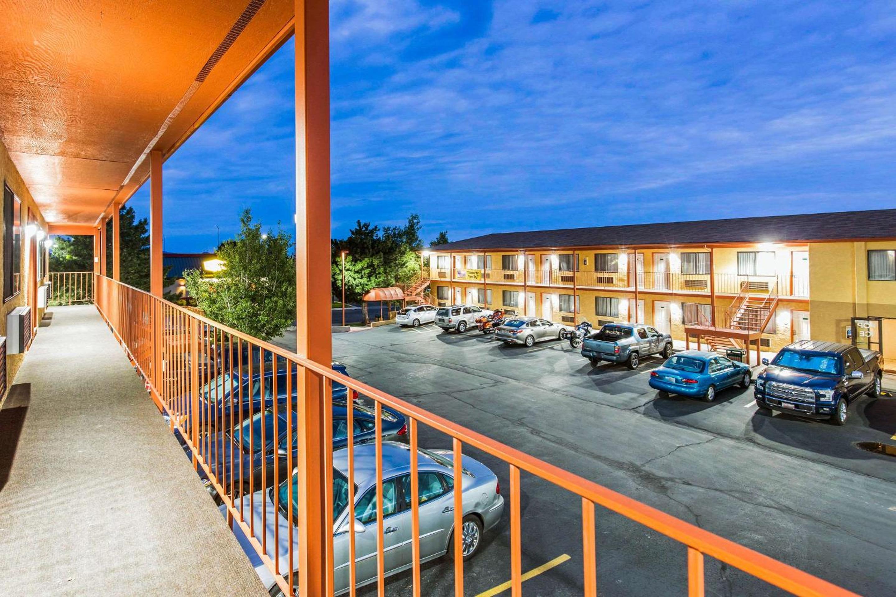 Cedar City Vacations - Quality Inn Cedar City - University Area - Property Image 2
