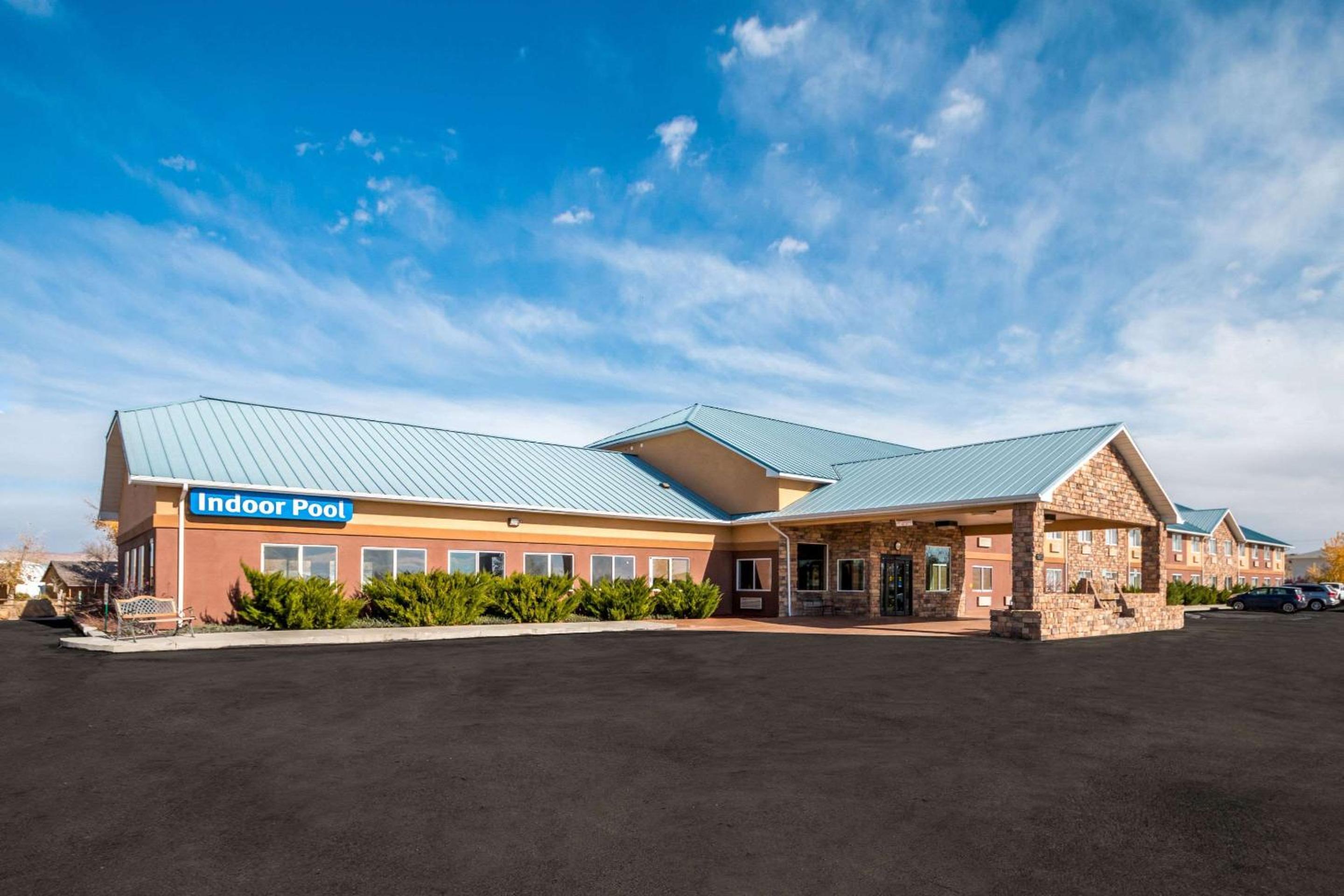 Green River Vacations - Comfort Inn Green River National Park Area - Property Image 1