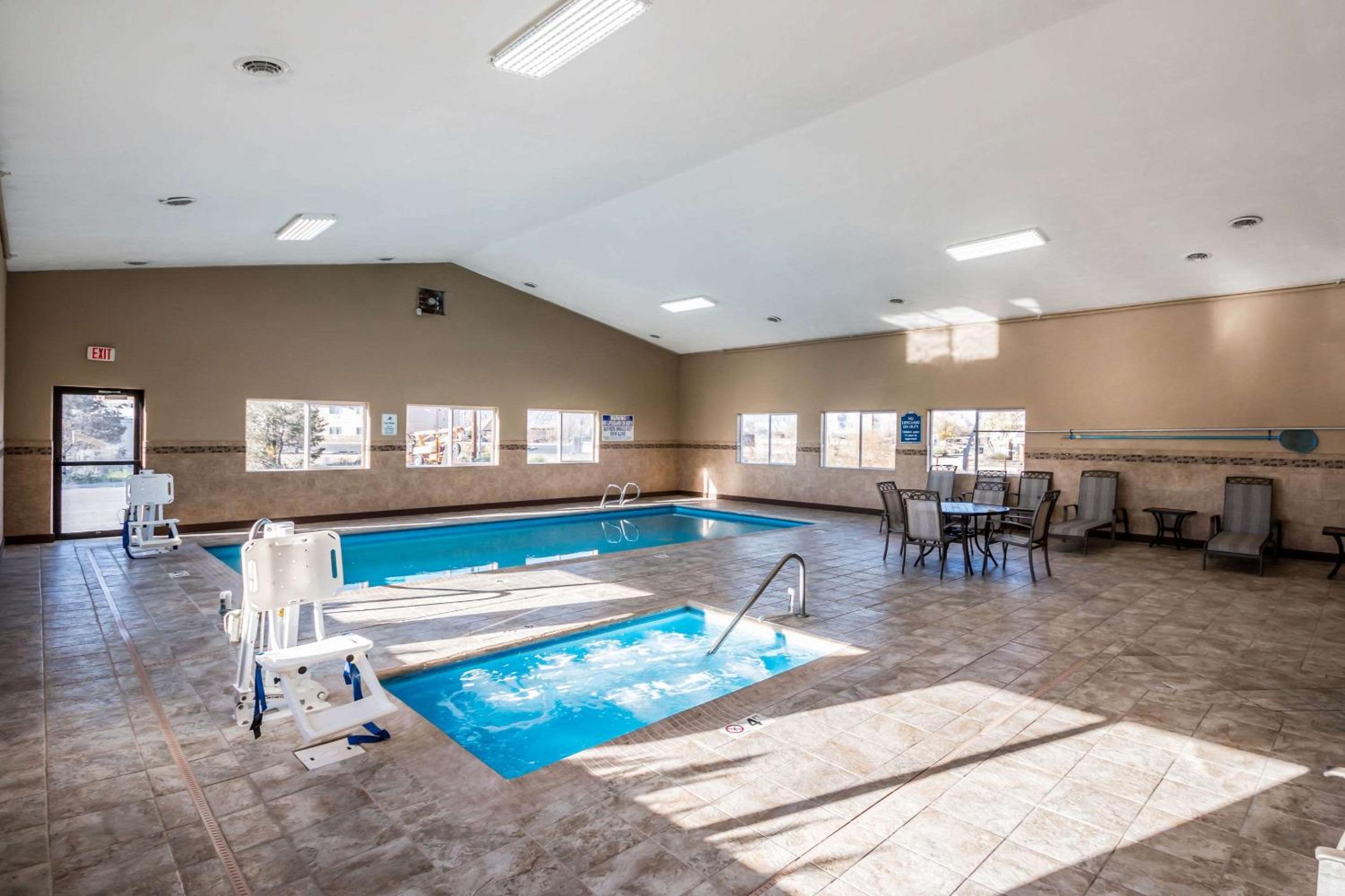 Green River Vacations - Comfort Inn Green River National Park Area - Property Image 11