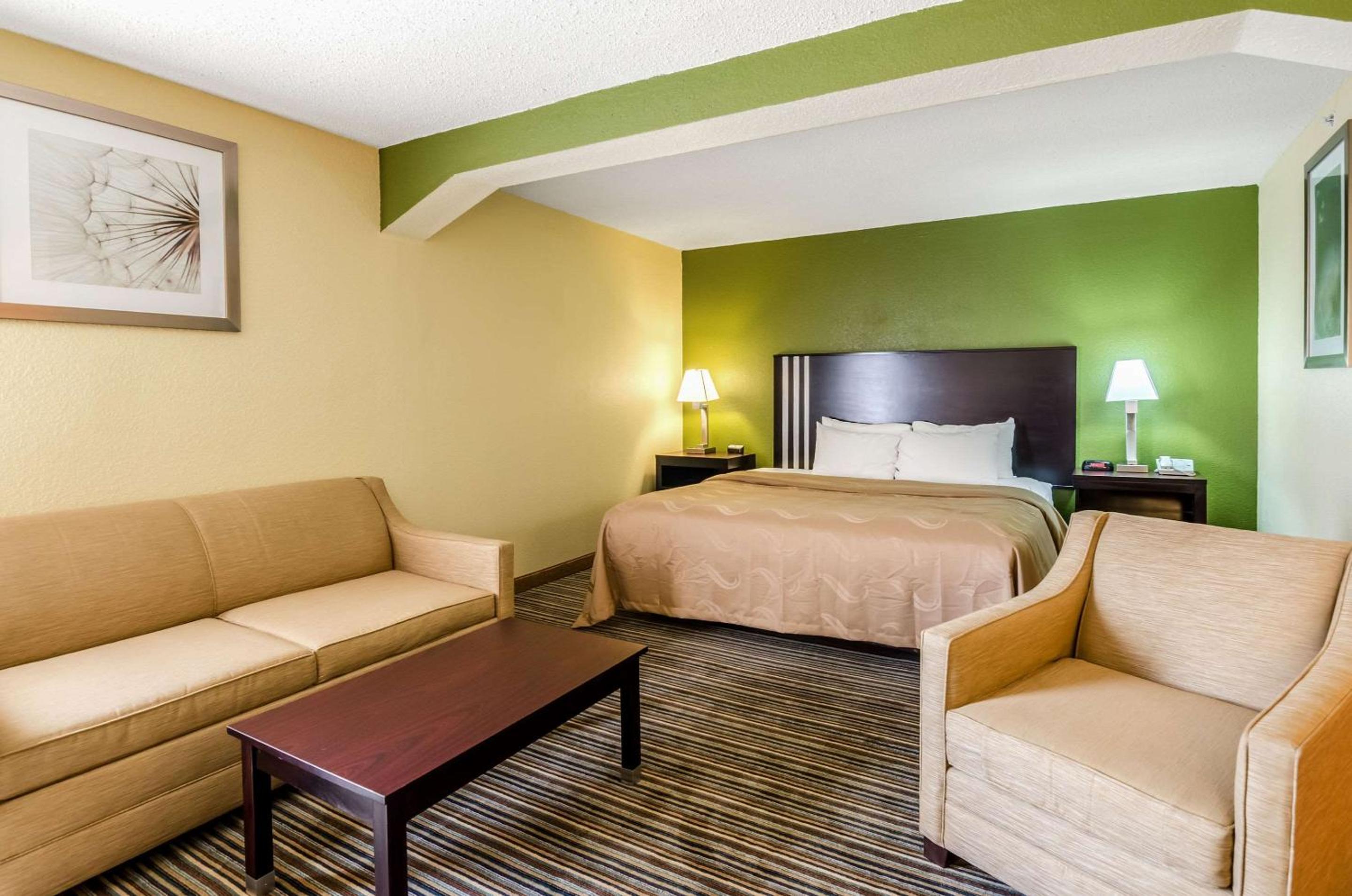 Wytheville Vacations - Quality Inn  Suites - Property Image 12
